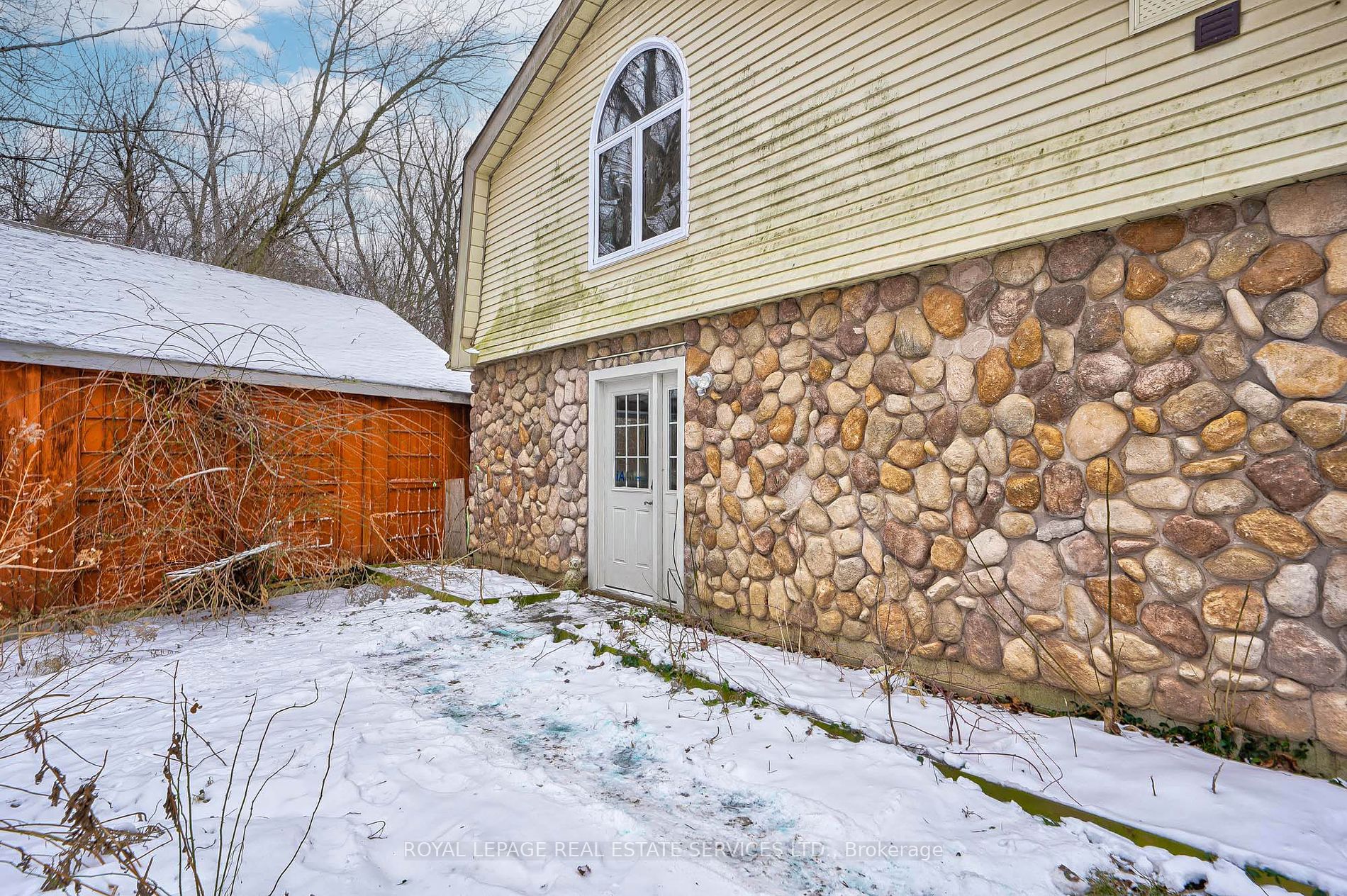 8227 Creditview Rd Property Photo 32