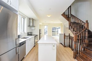 2 Sarah Jackson Cres Property Photo 8