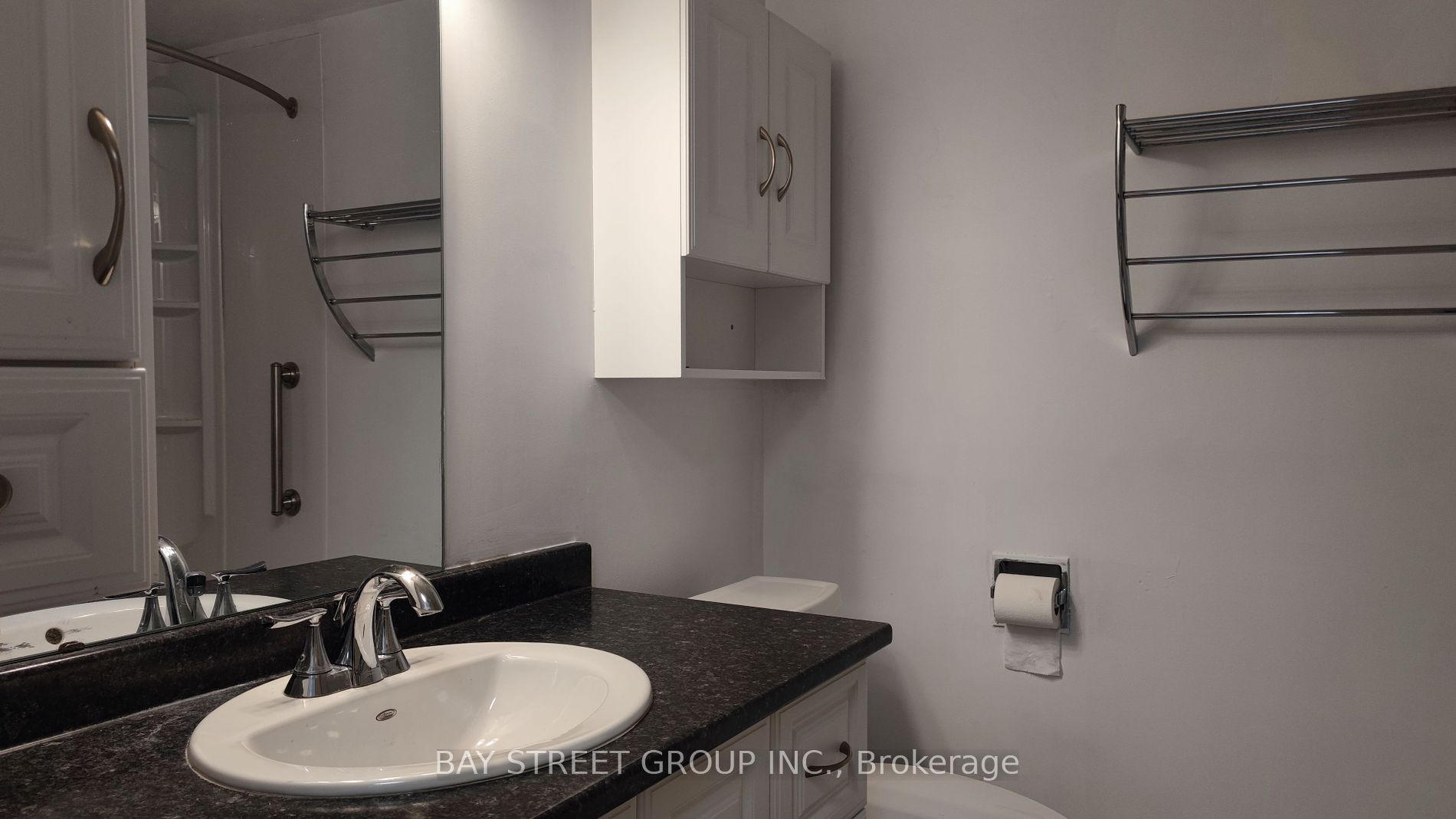1244 Consort Cres Property Photo 19