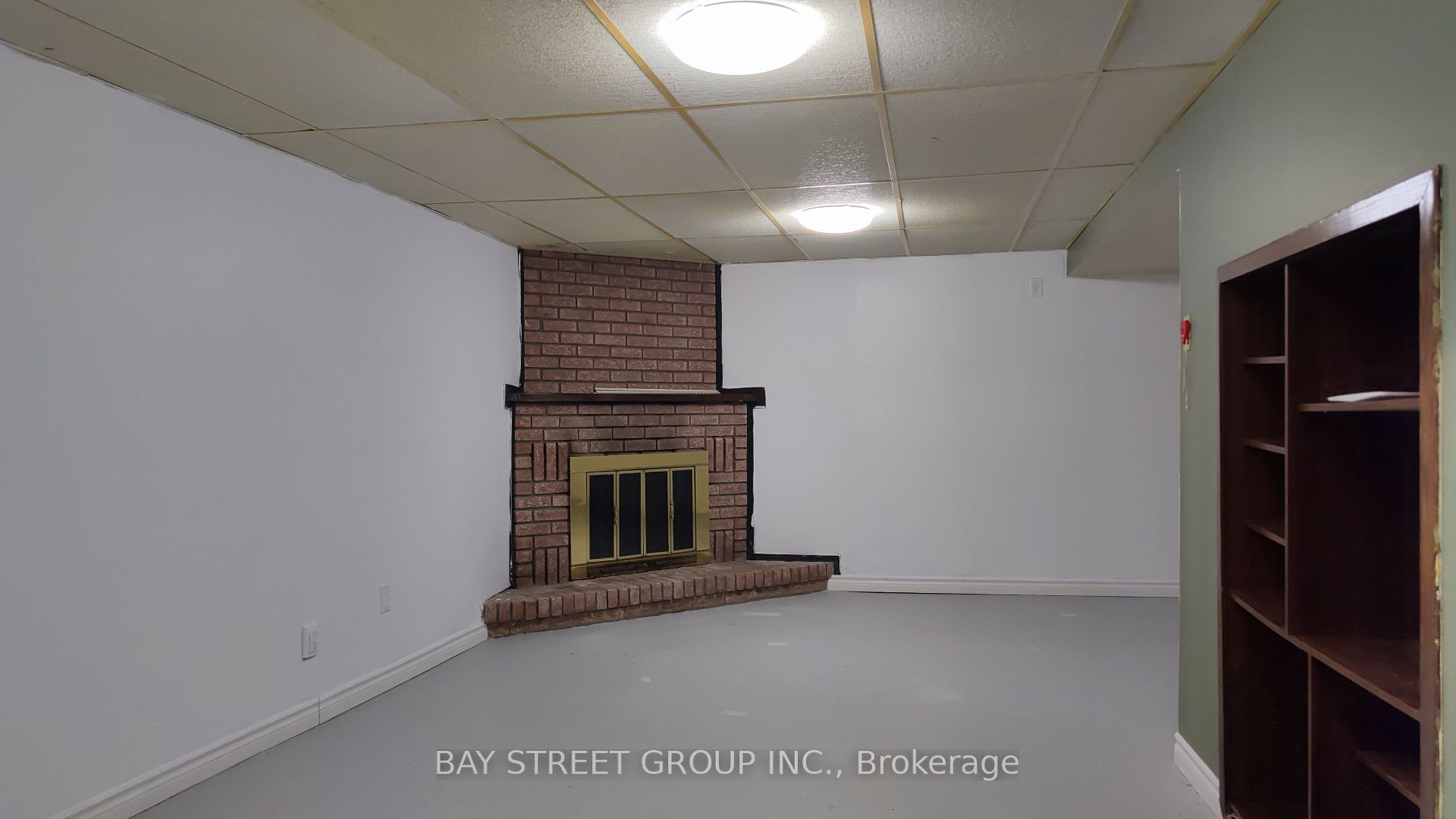 1244 Consort Cres Property Photo 30