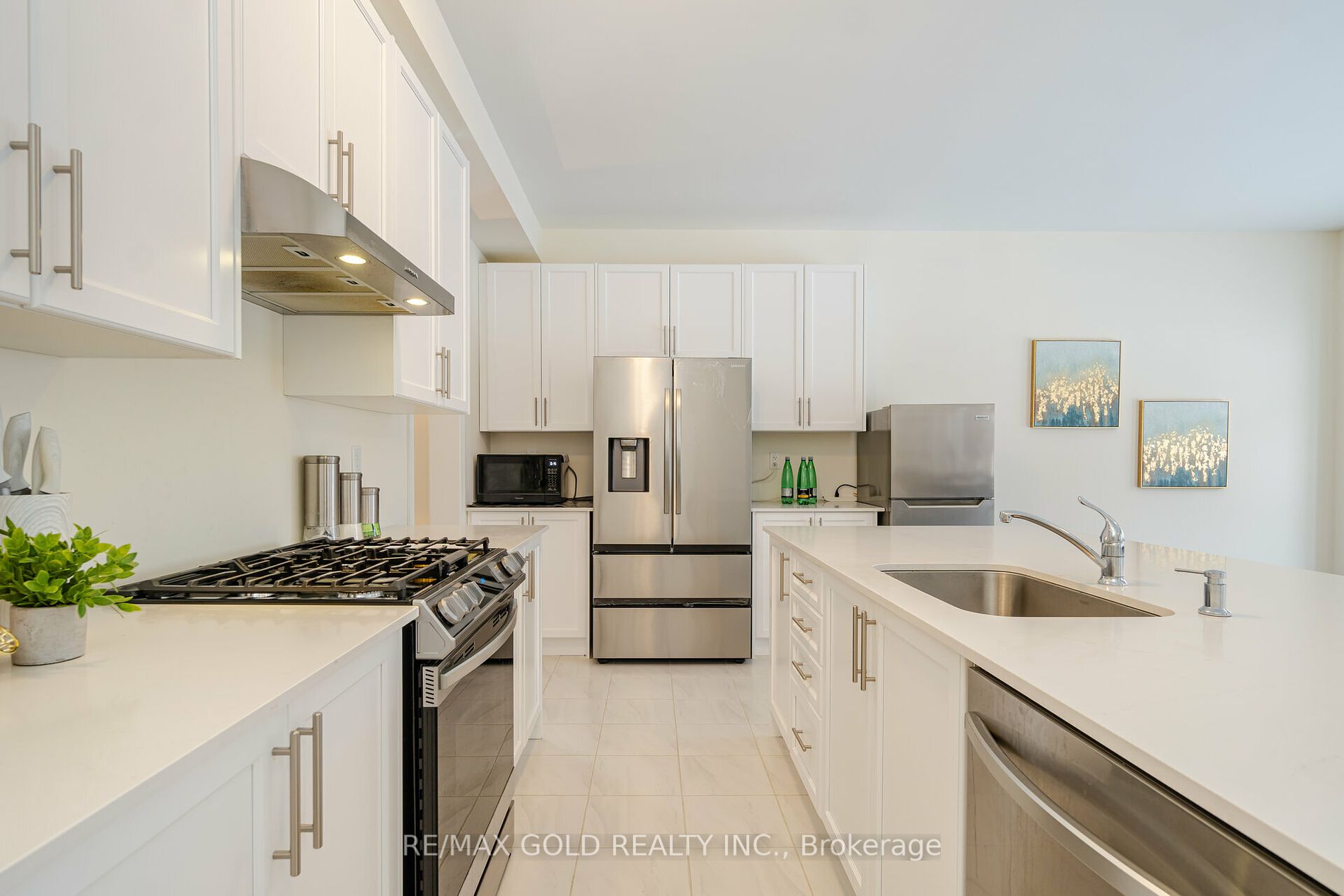 20 Fuller St Property Photo 8