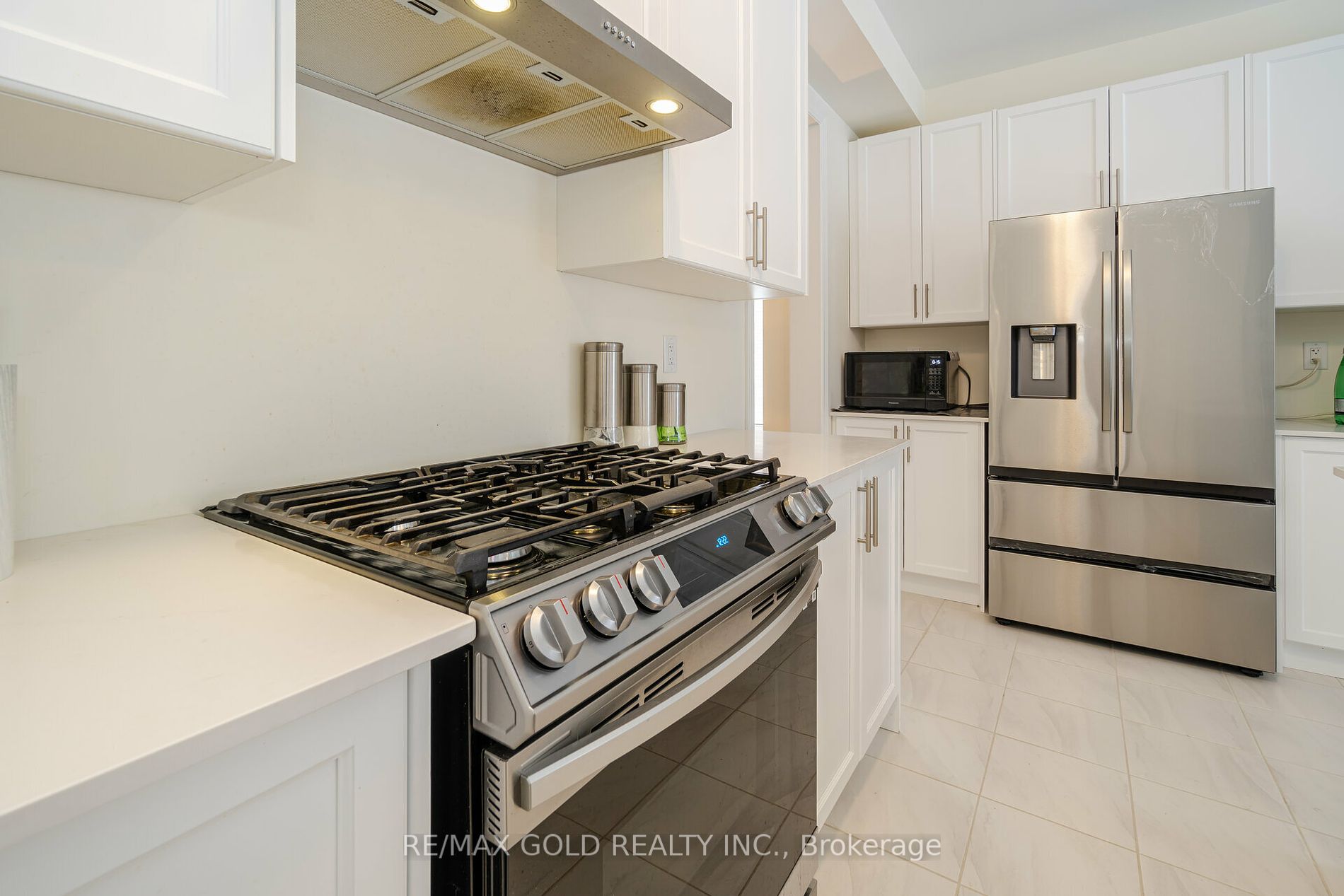 20 Fuller St Property Photo 9