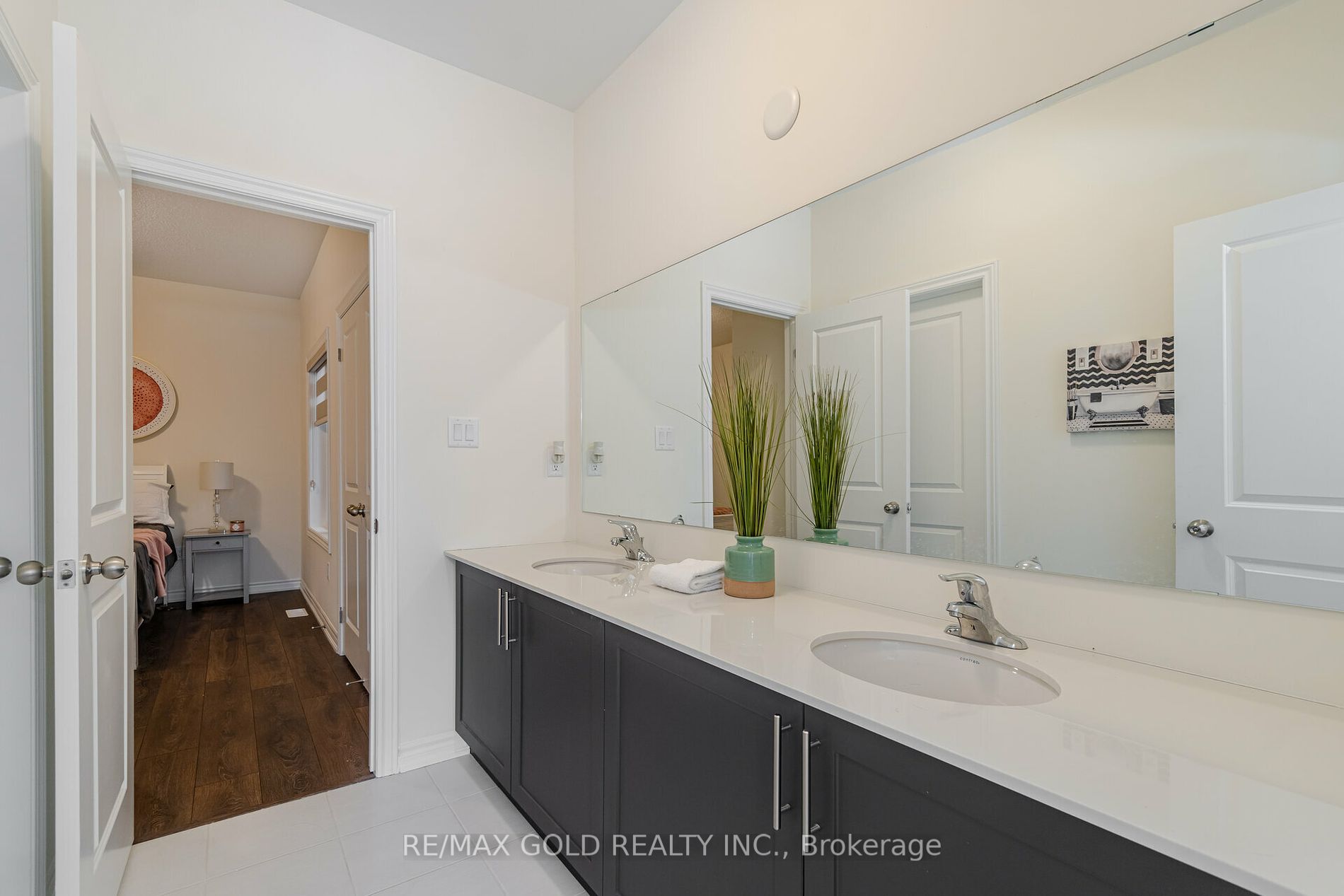 20 Fuller St Property Photo 27