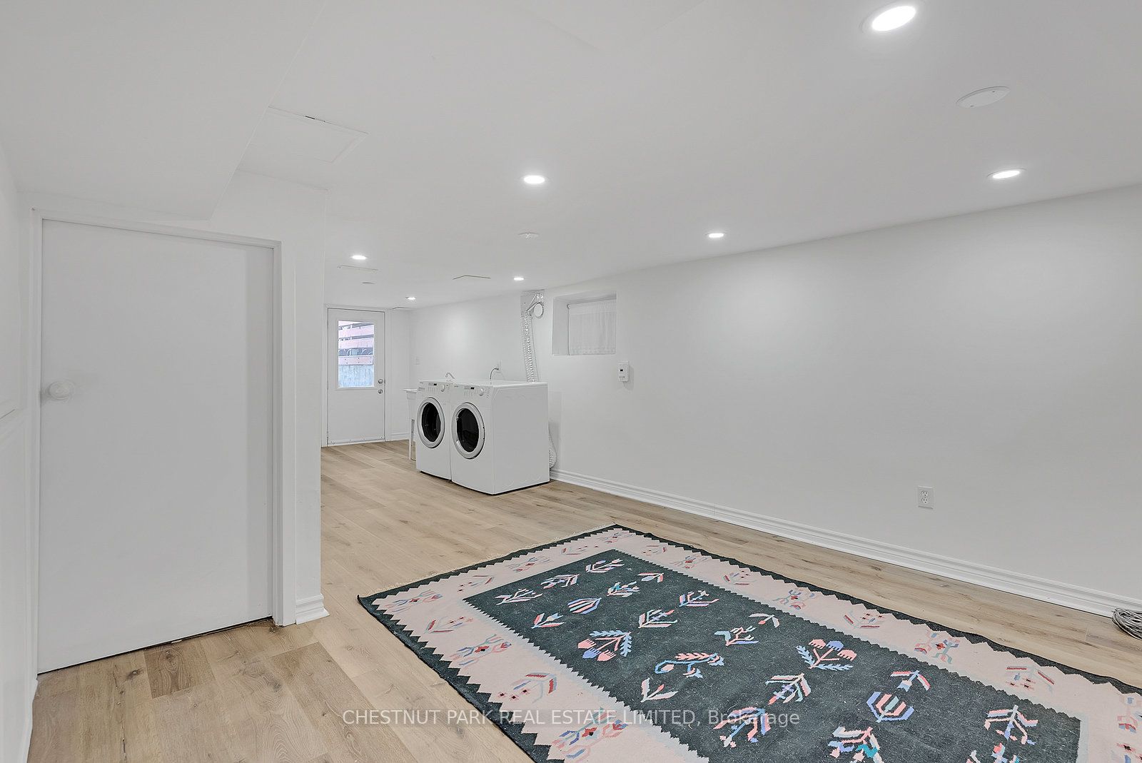 1383 Lansdowne Ave Property Photo 13