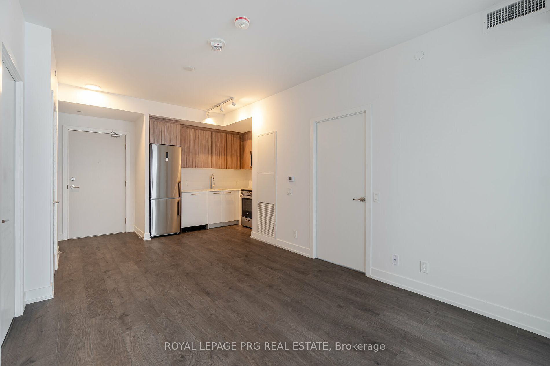 225 Veterans Dr 507 Property Photo 16