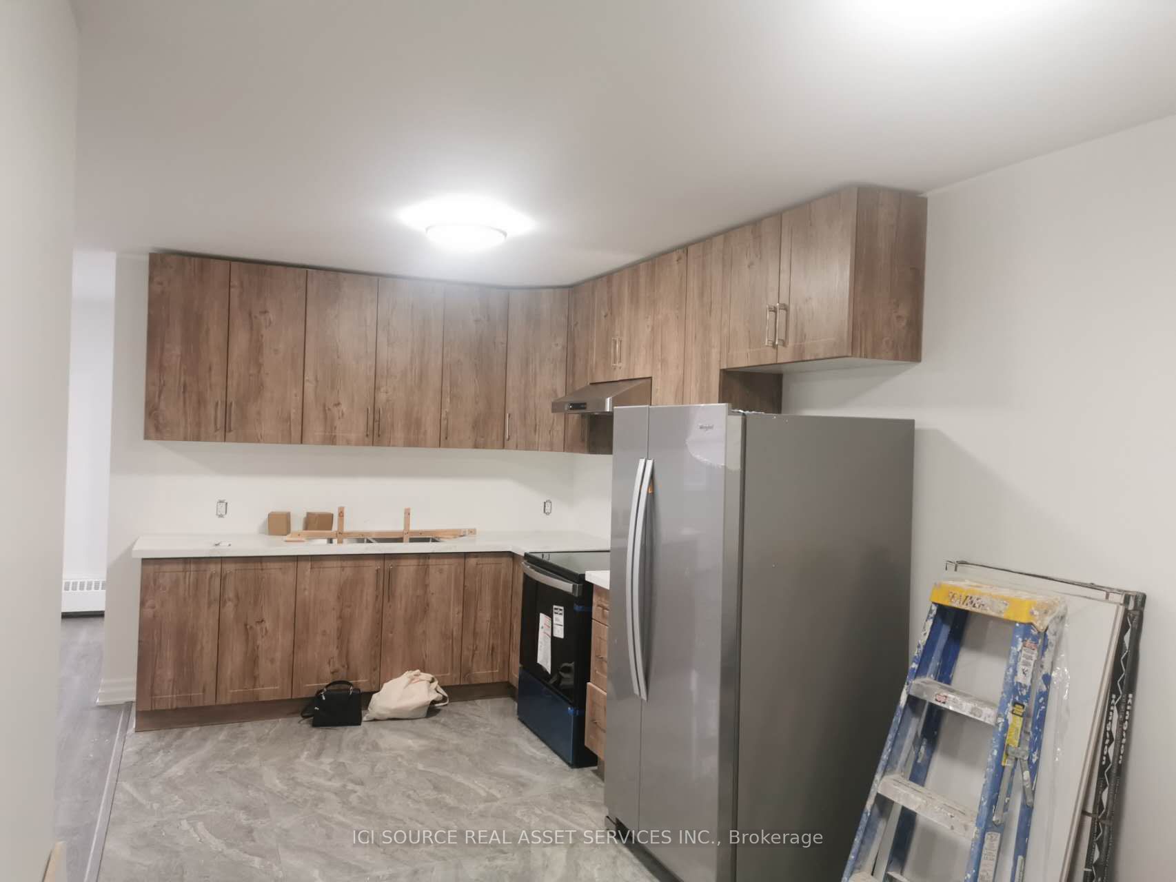 2133 Jane St Property Photo 11
