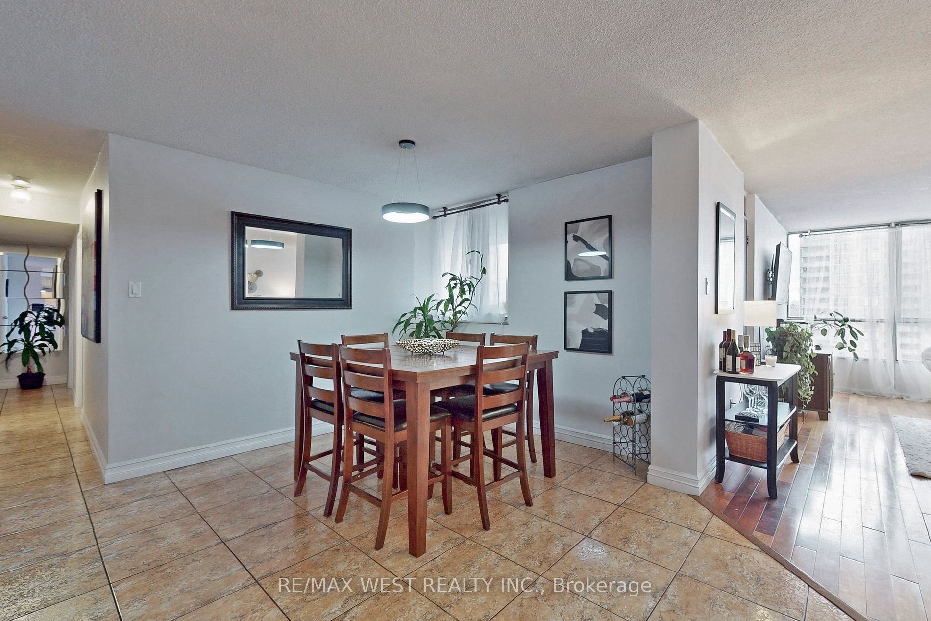 10 Martha Eaton Way 11 Property Photo 15