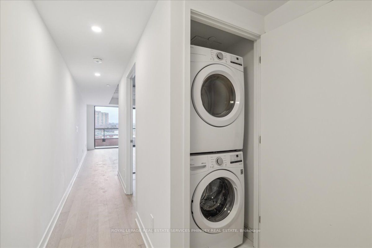 2720 Dundas St W 515 Property Photo 8