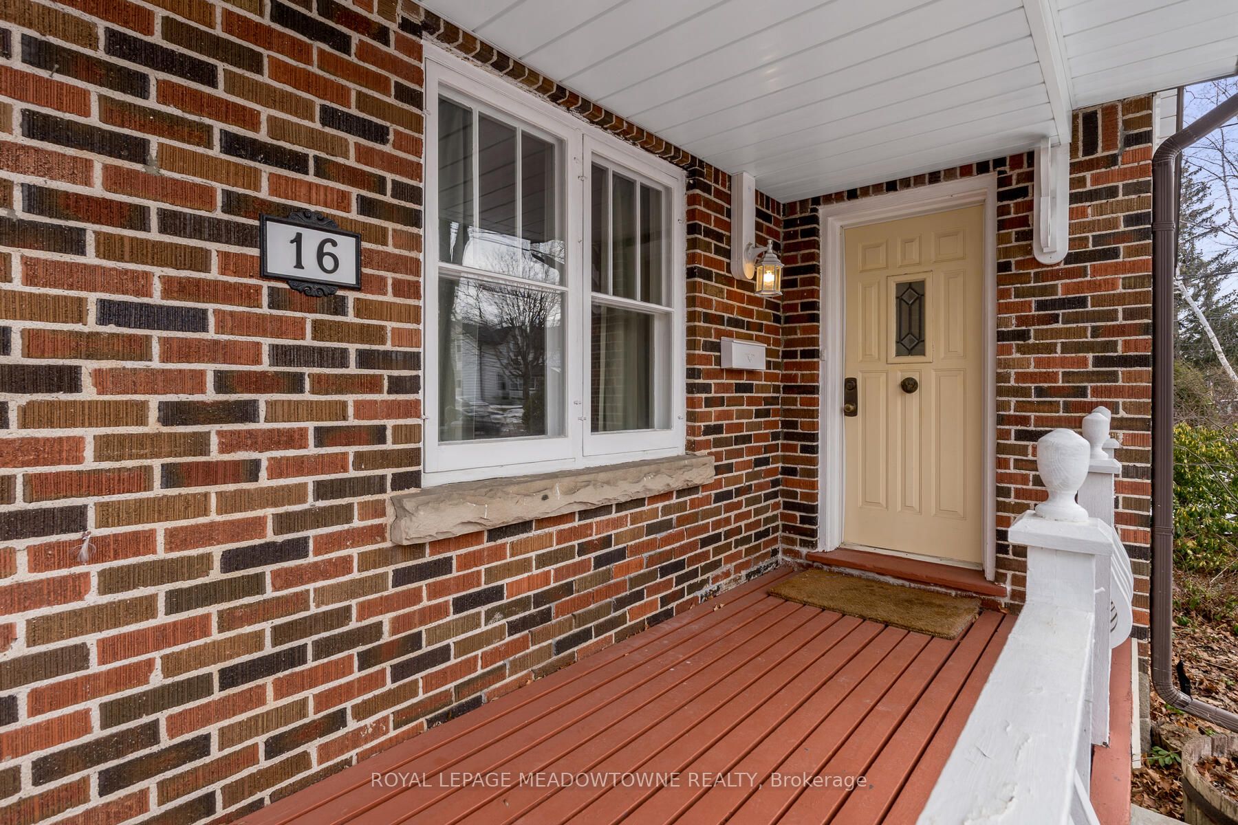 16 Charles St Property Photo 4