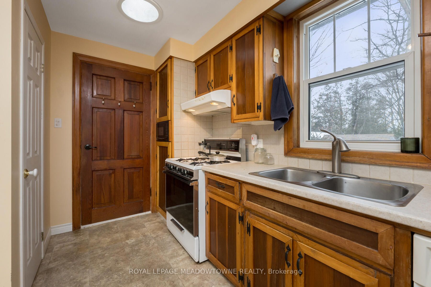 16 Charles St Property Photo 17