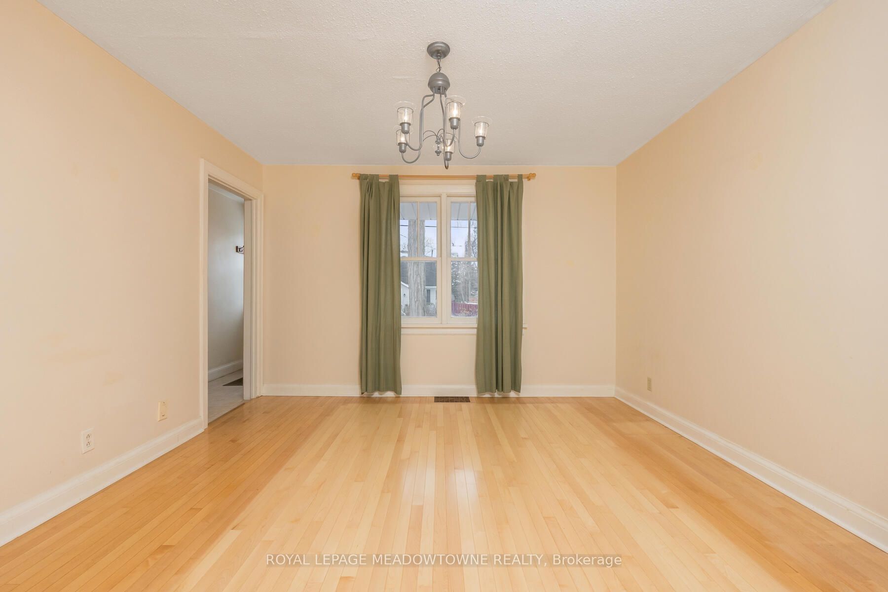 16 Charles St Property Photo 20