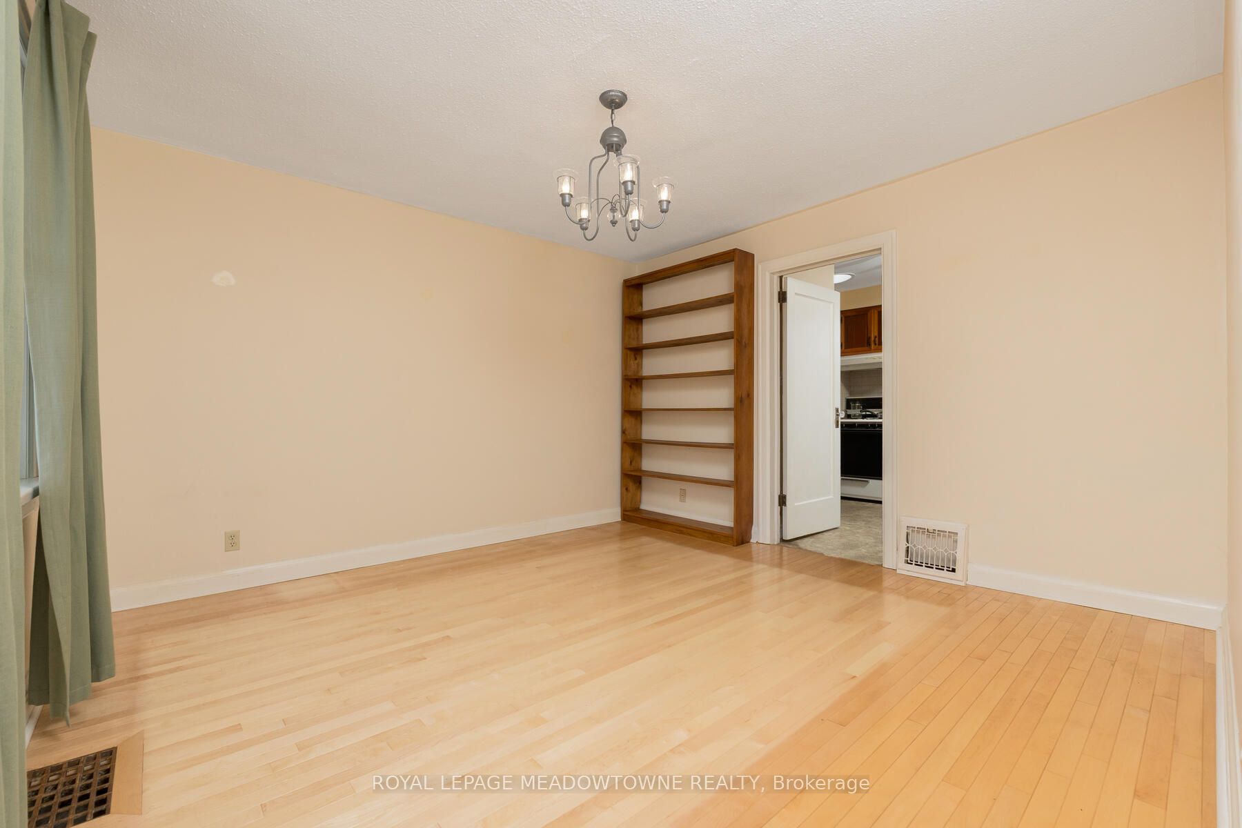 16 Charles St Property Photo 22