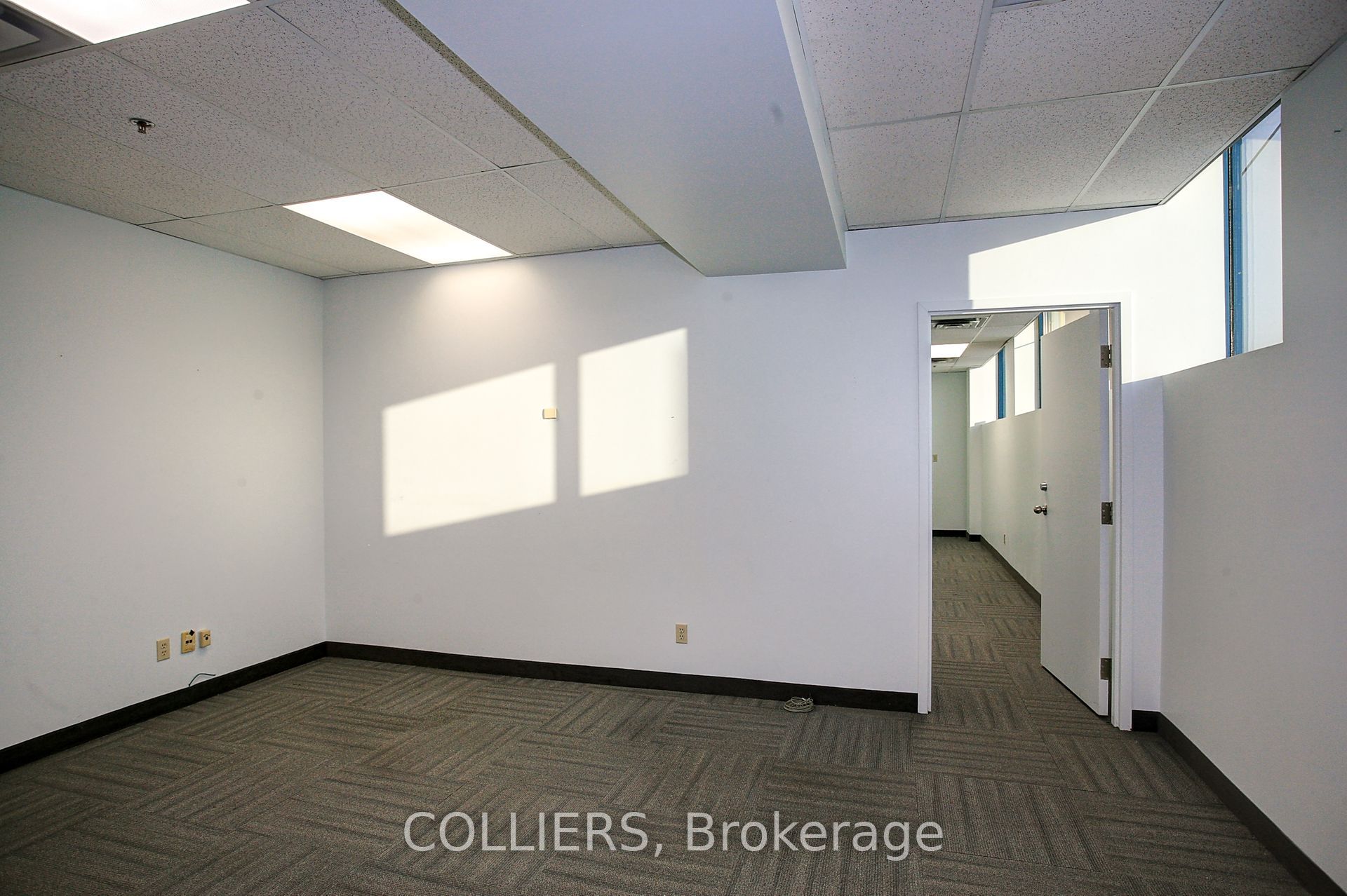 2150 Winston Park Drive 204 Property Photo 4
