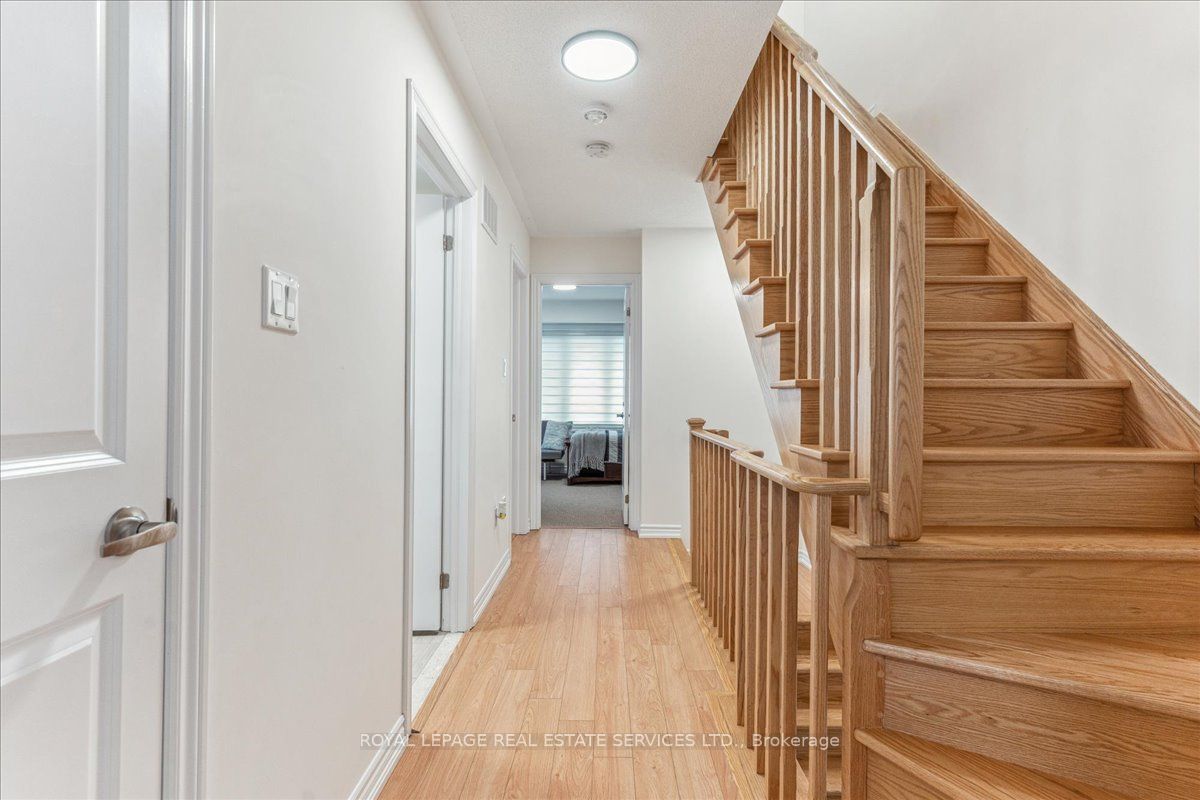 389 The Westway Property Photo 17