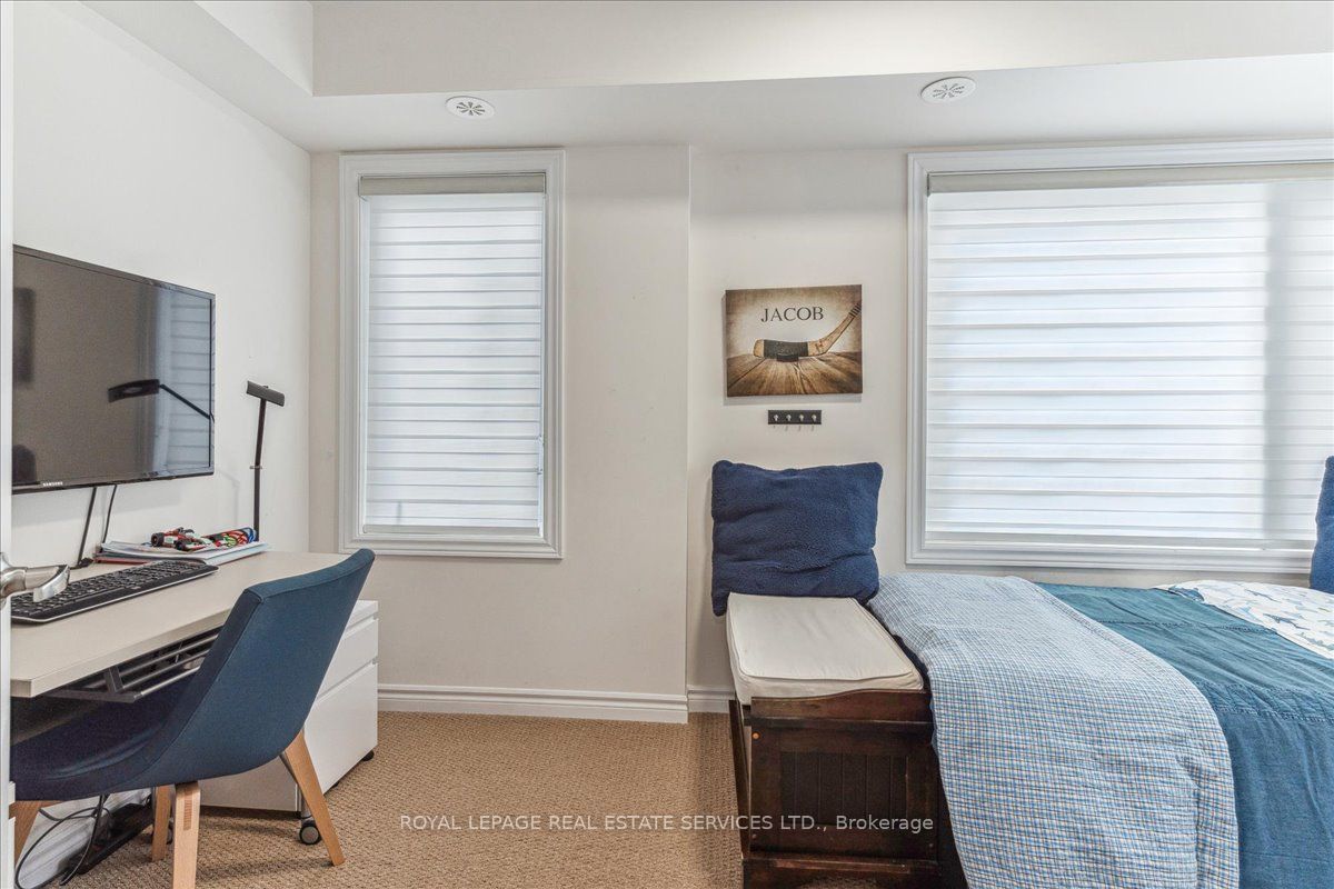 389 The Westway Property Photo 19