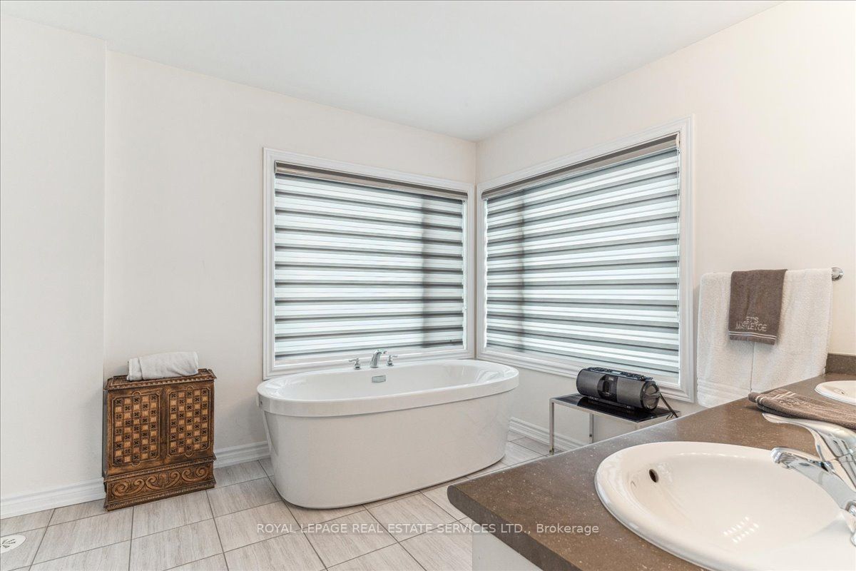389 The Westway Property Photo 23