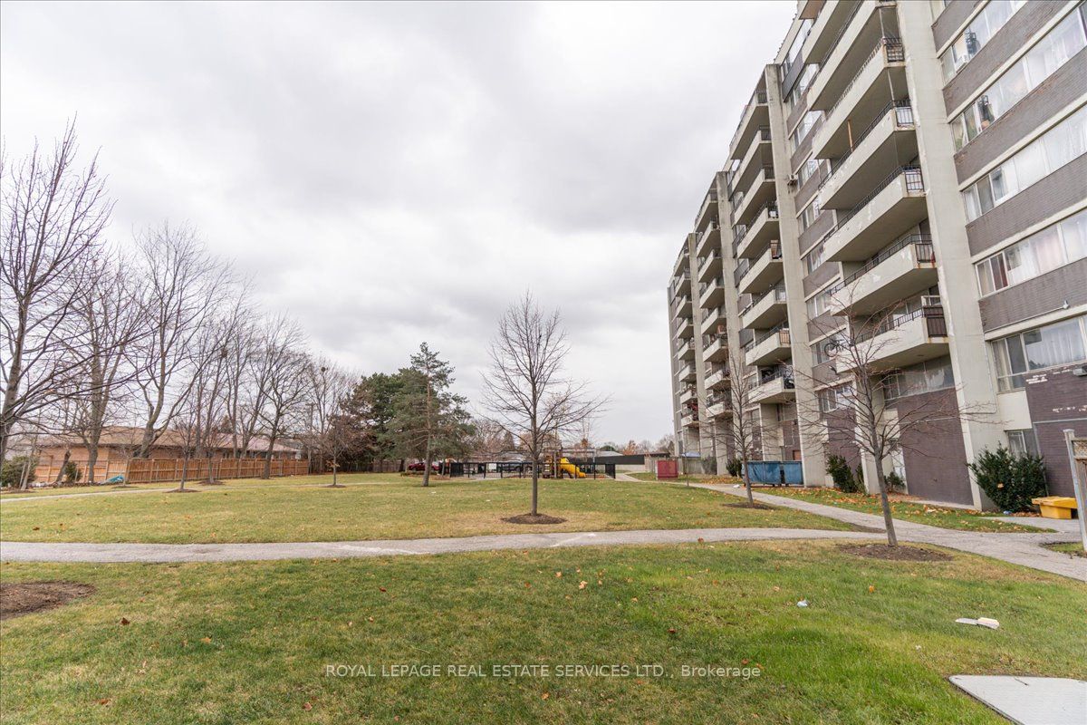 389 The Westway Property Photo 30
