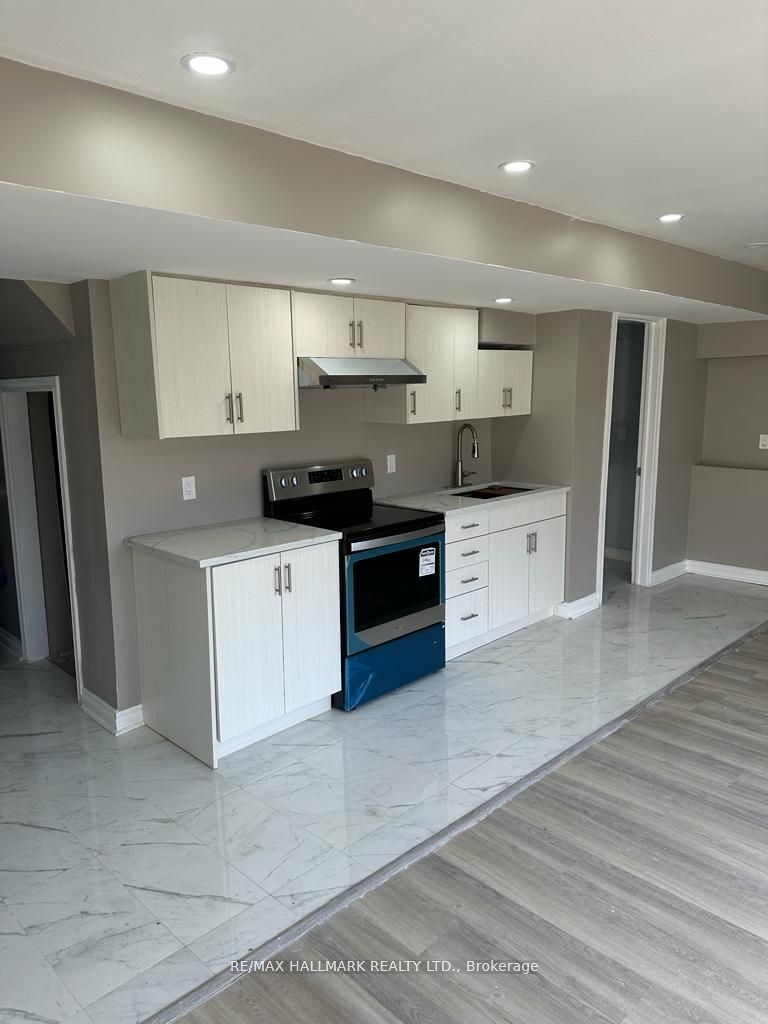 16 Angelgate Rd Property Photo 2