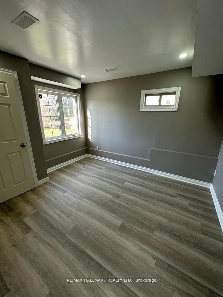 16 Angelgate Rd Property Photo 3