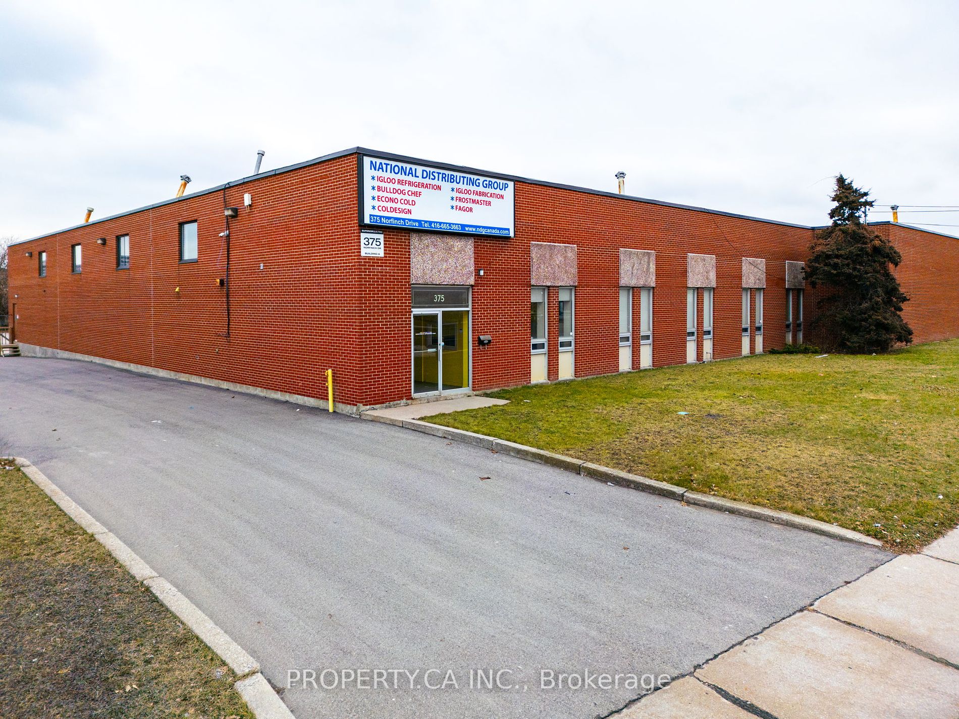 375 Norfinch Dr Property Photo 4