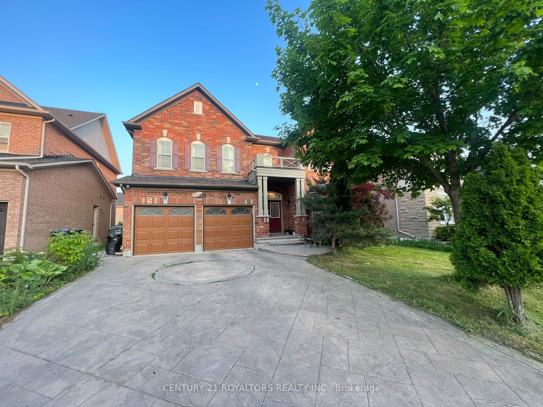 55 Richgrove Dr Property Photo