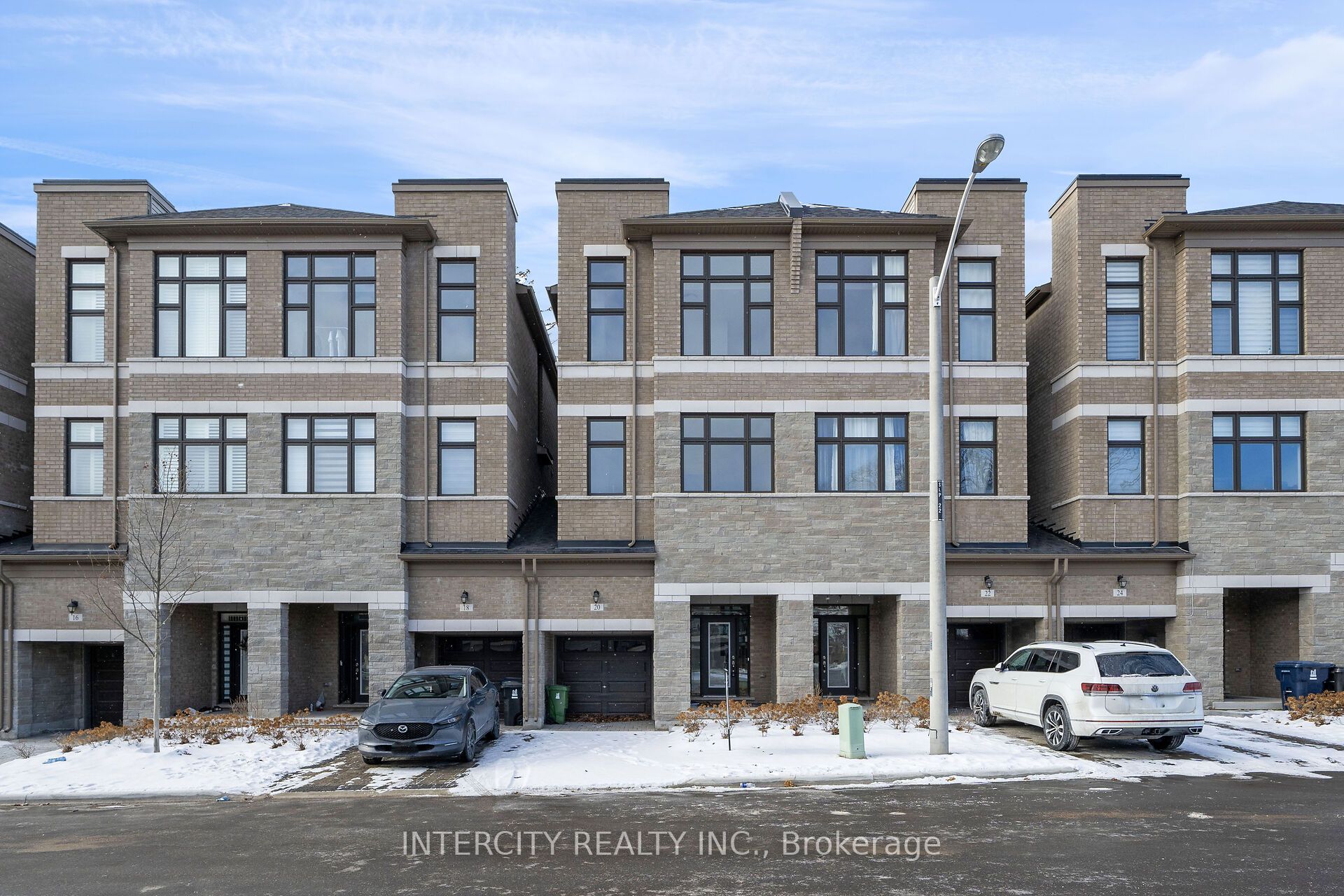 20 Tarmola Park Court Property Photo 1