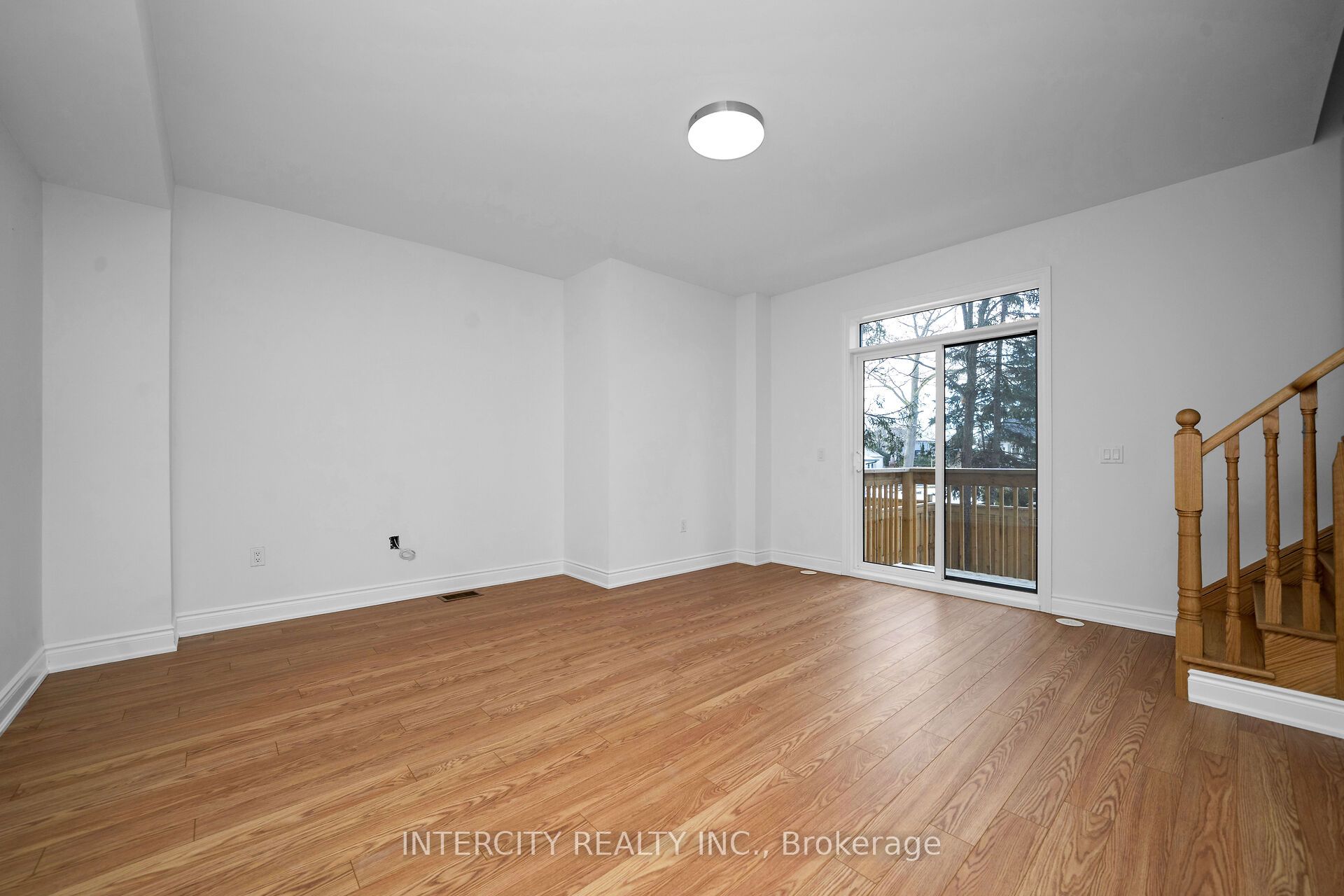 20 Tarmola Park Court Property Photo 5