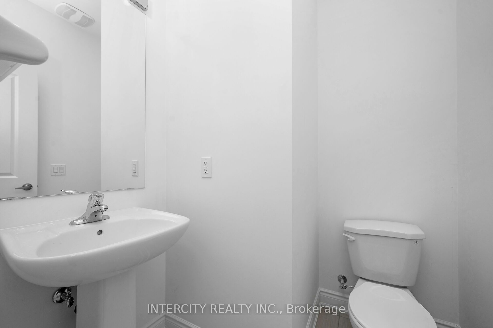 20 Tarmola Park Court Property Photo 19