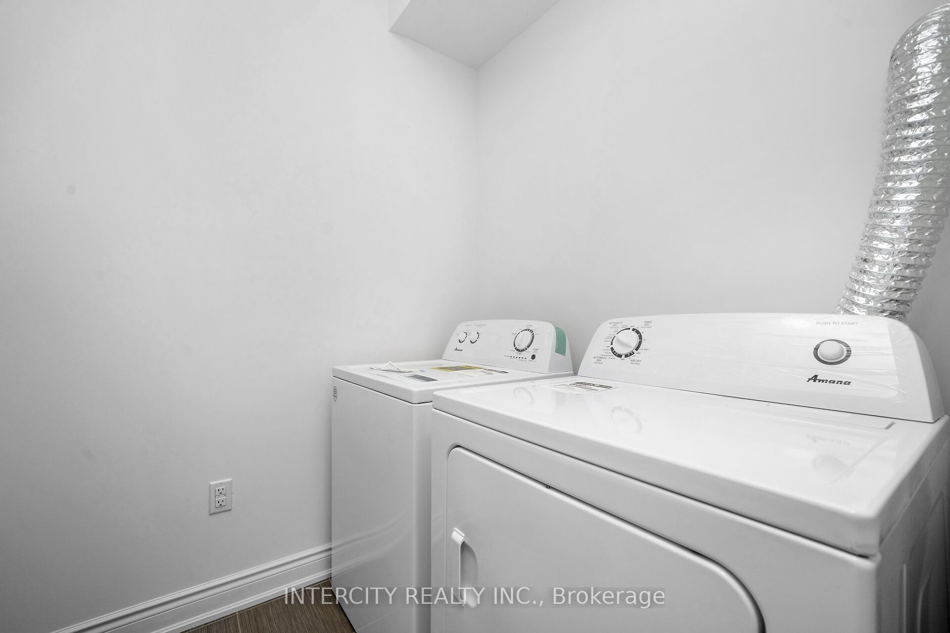 20 Tarmola Park Court Property Photo 20
