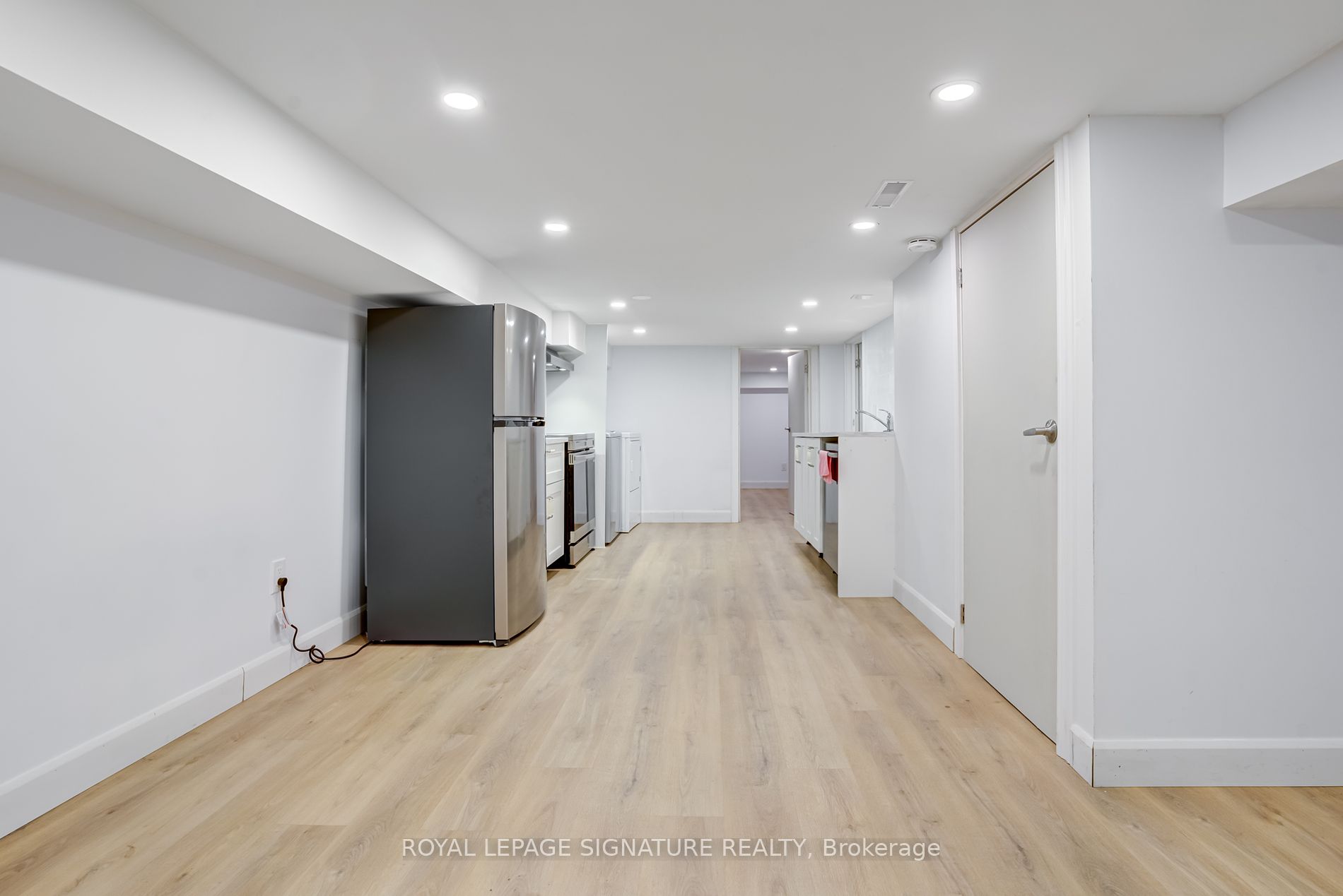 473 Keele St Property Photo 1