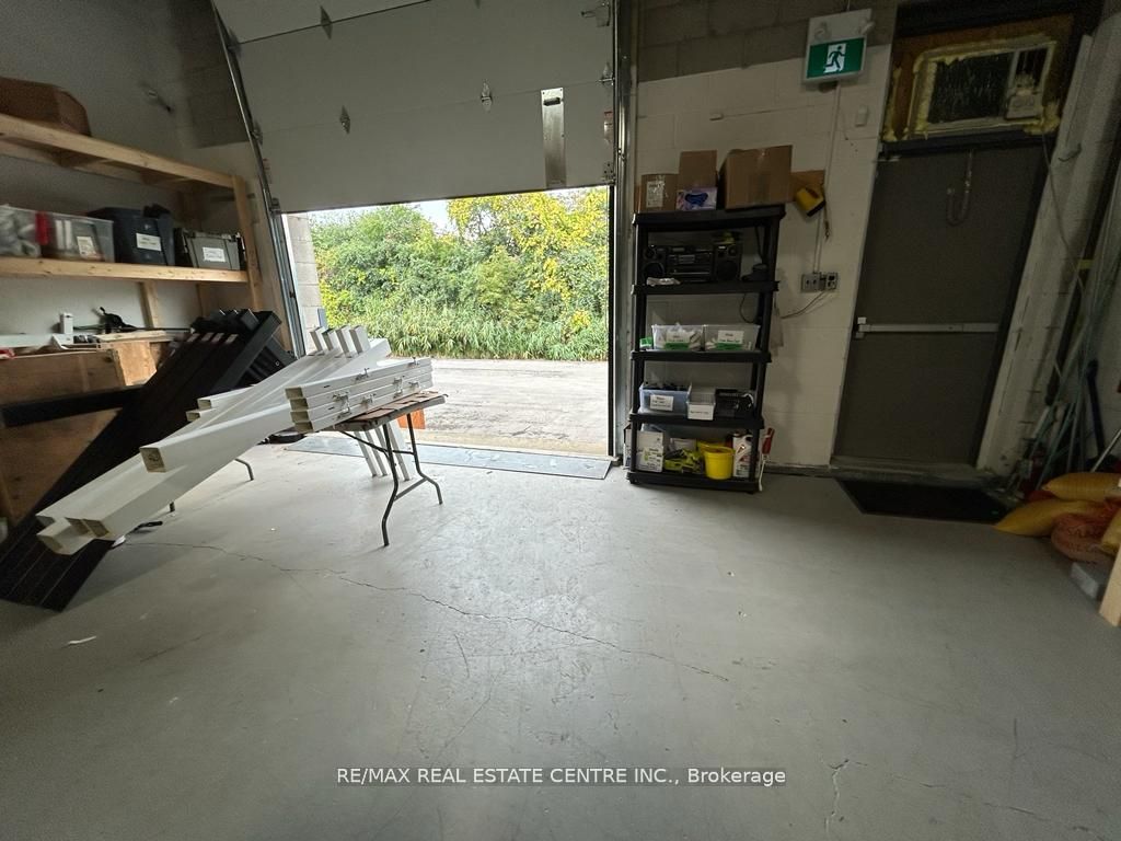 2465 Cawthra Rd Property Photo 12