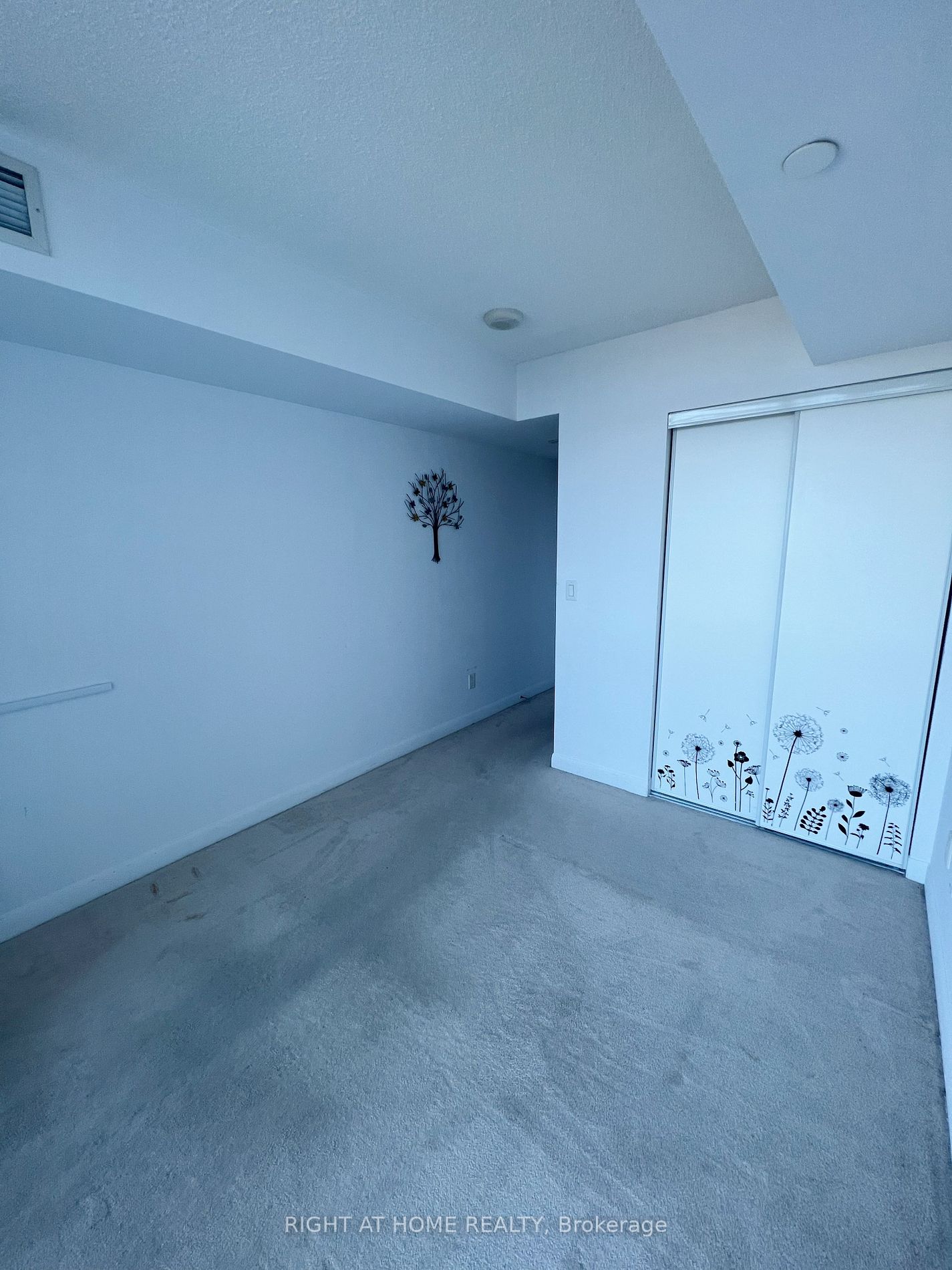 215 Sherway Gardens Rd 502 Property Photo 7