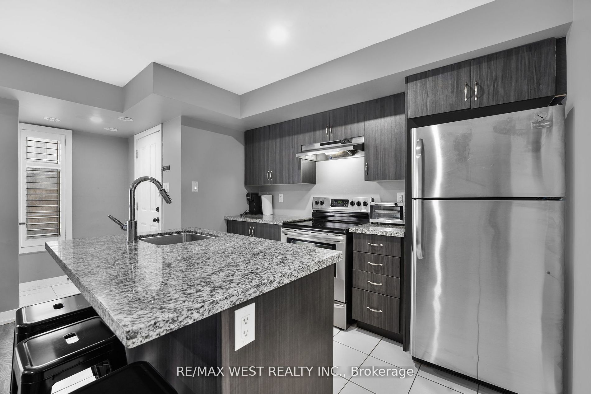 2315 Sheppard Ave W 13 Property Photo 5