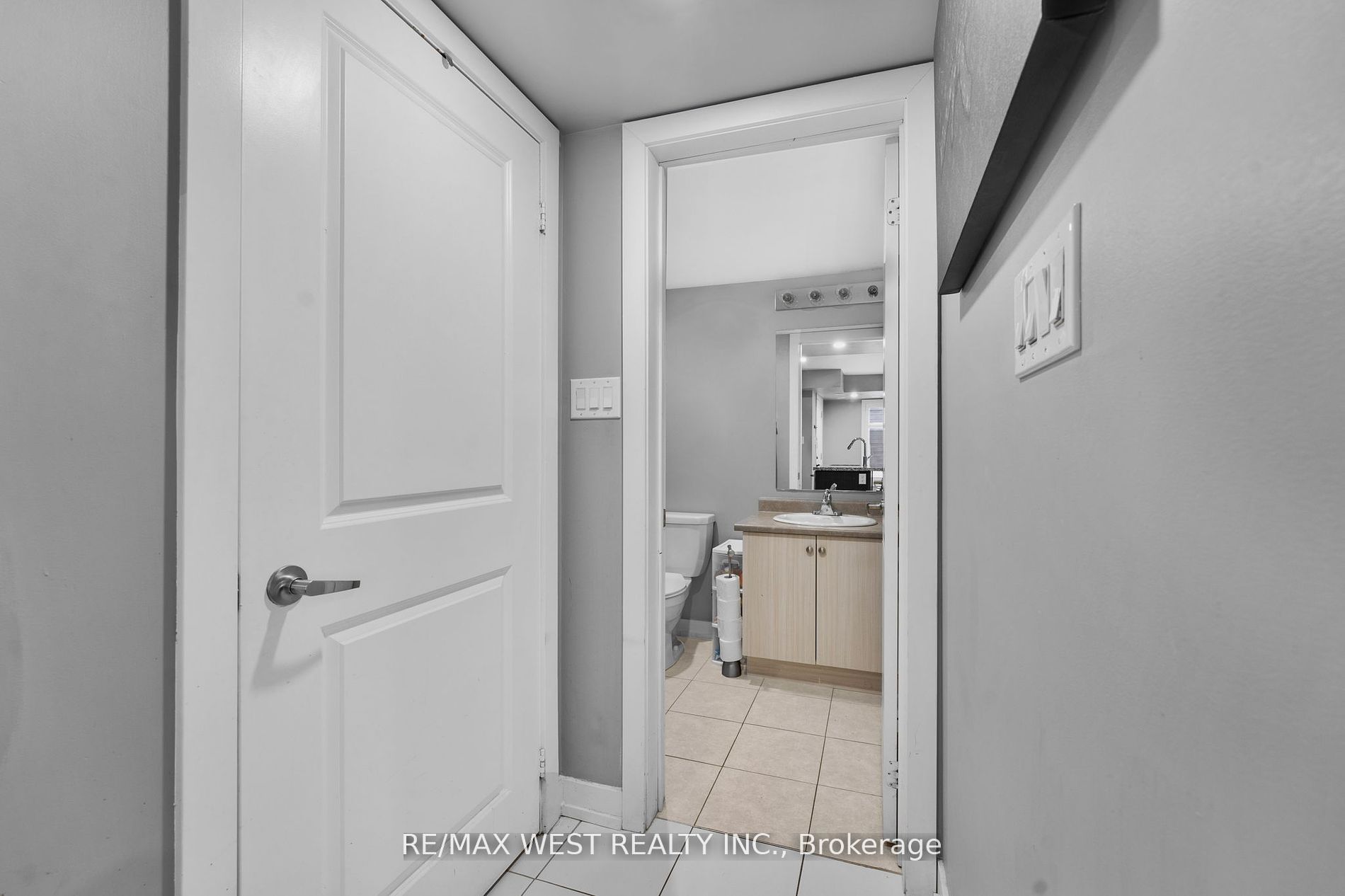 2315 Sheppard Ave W 13 Property Photo 11