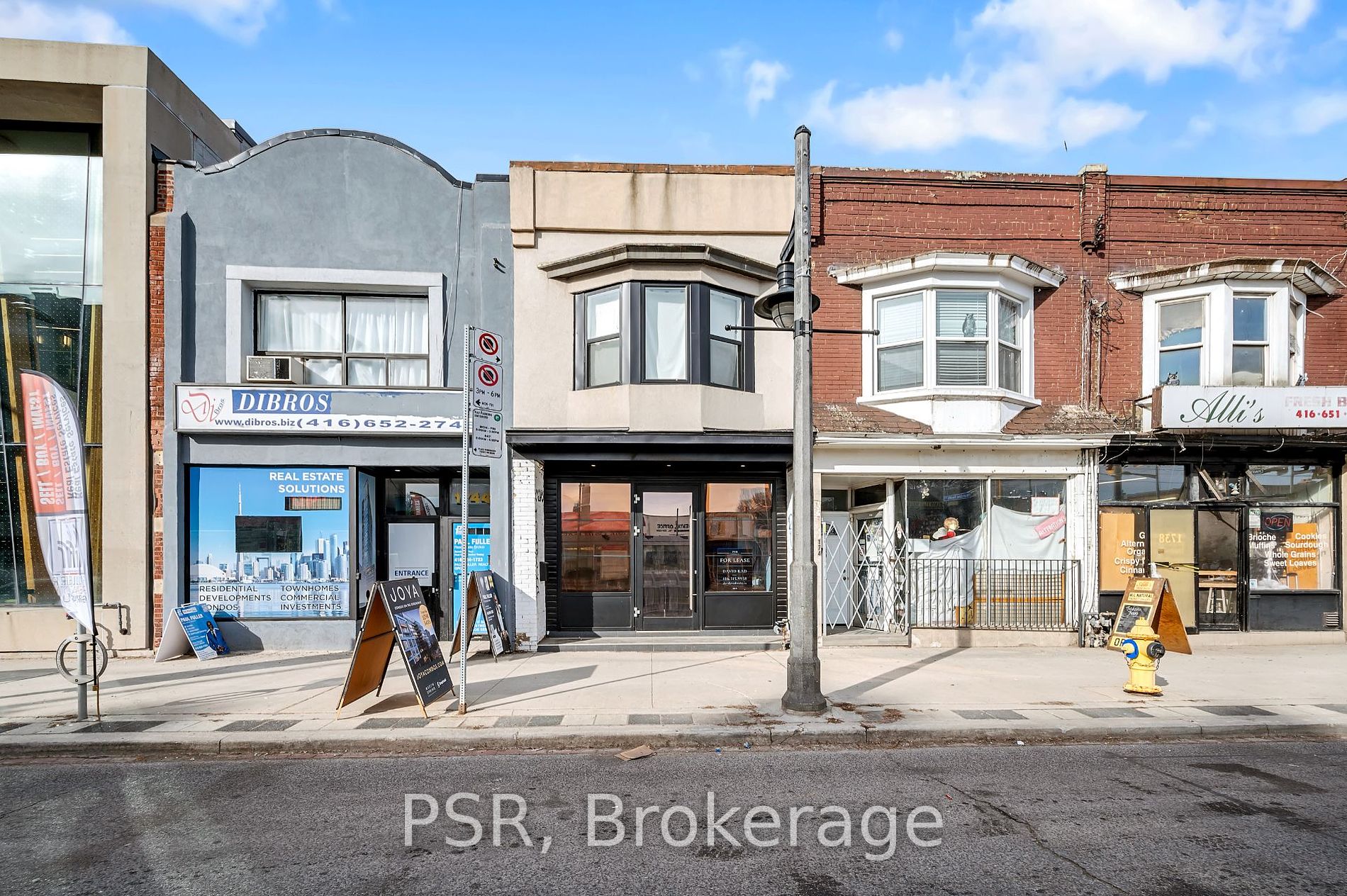 1742 St. Clair Ave W Property Photo 1