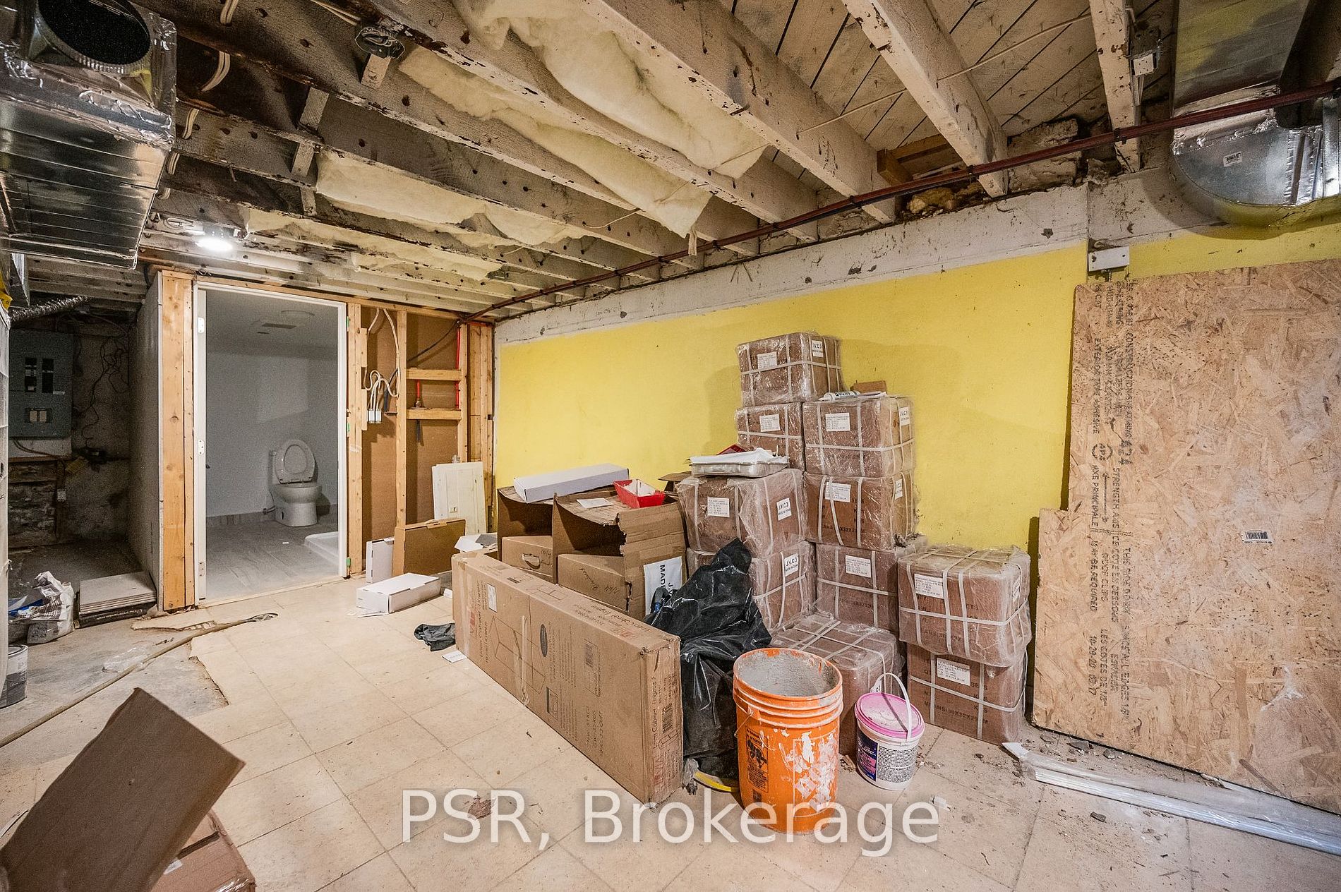 1742 St. Clair Ave W Property Photo 12