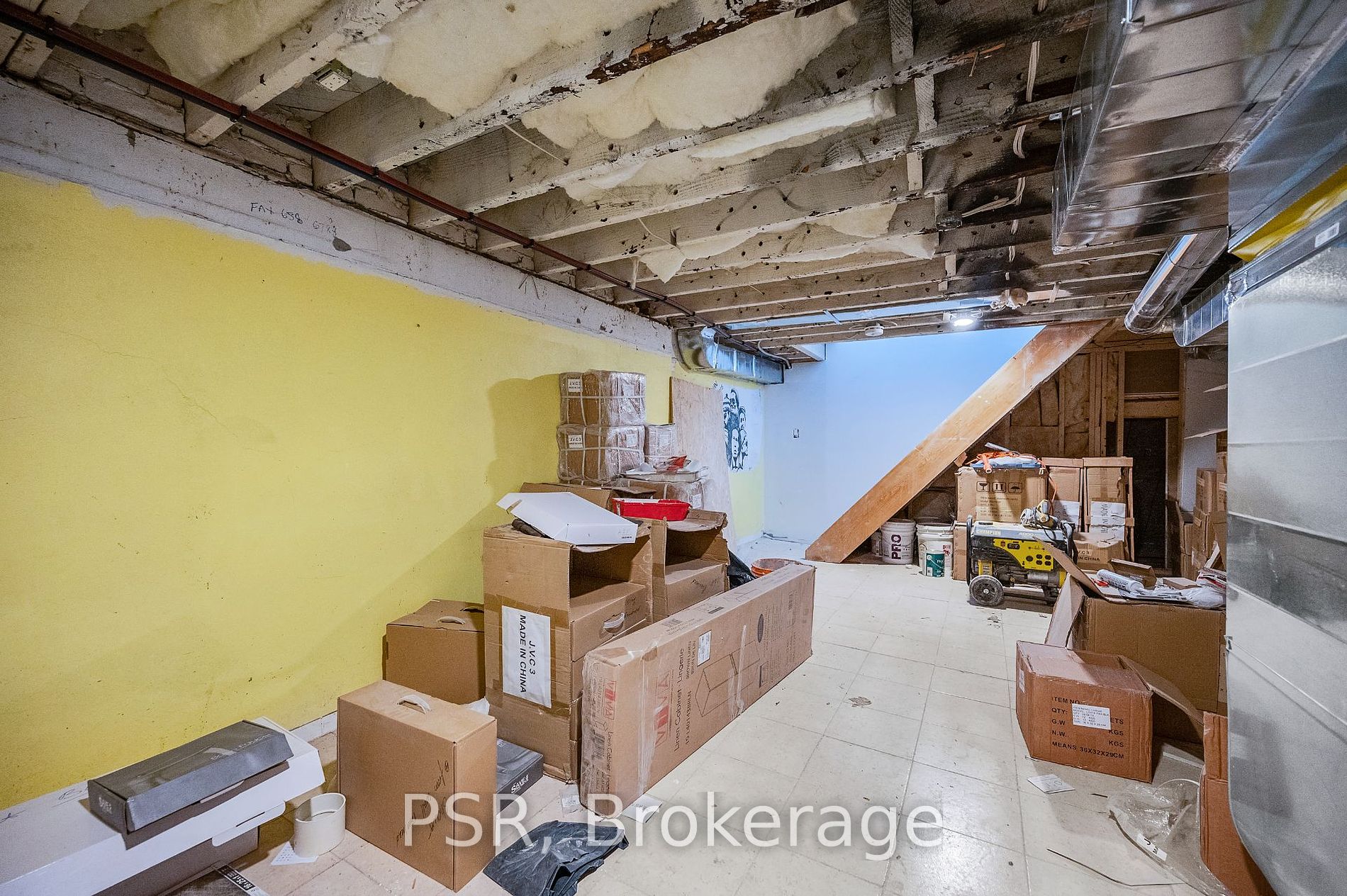 1742 St. Clair Ave W Property Photo 15