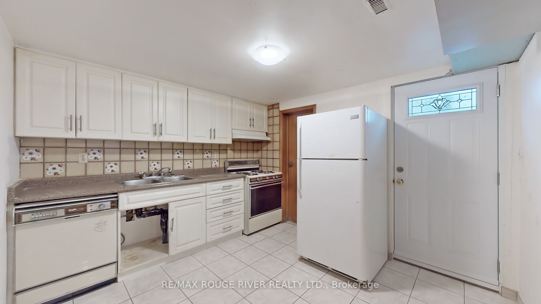 106 Picaro Dr Property Photo 32