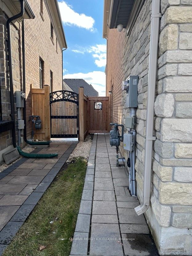 9 Falkland Rd Property Photo