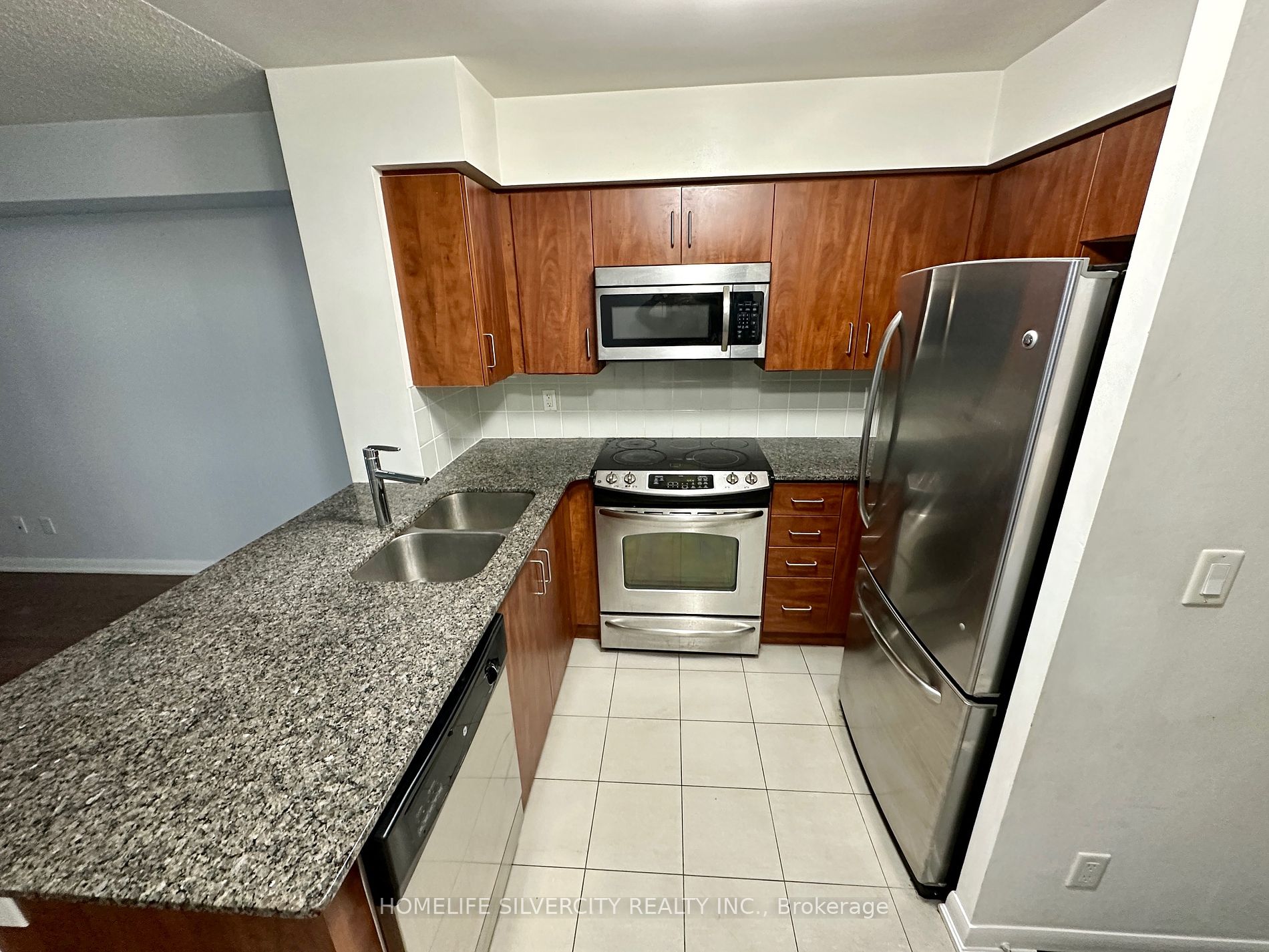 215 Sherway Gardens Rd 606 Property Photo 8