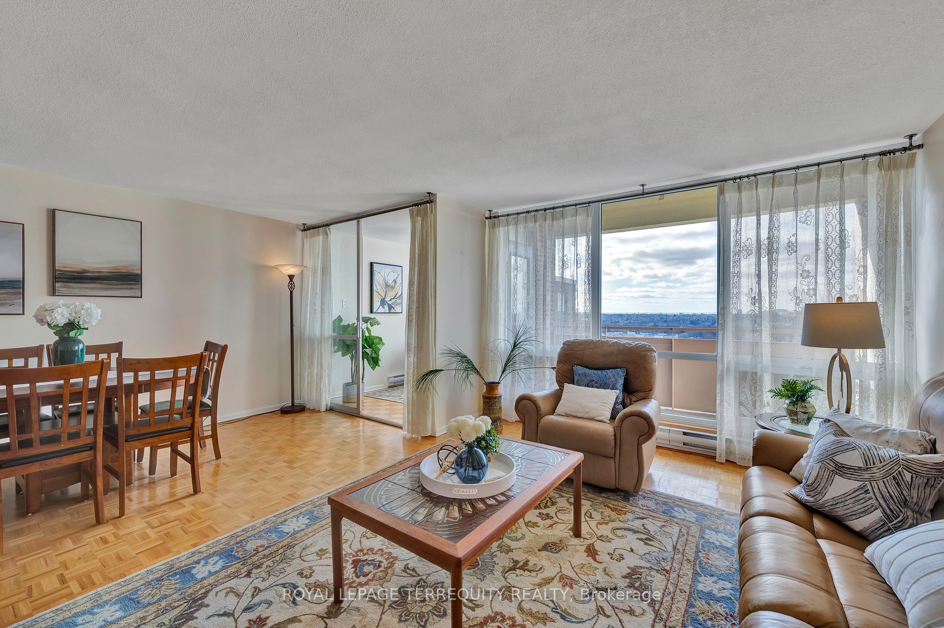 61 Richview Rd 2 Property Photo 8