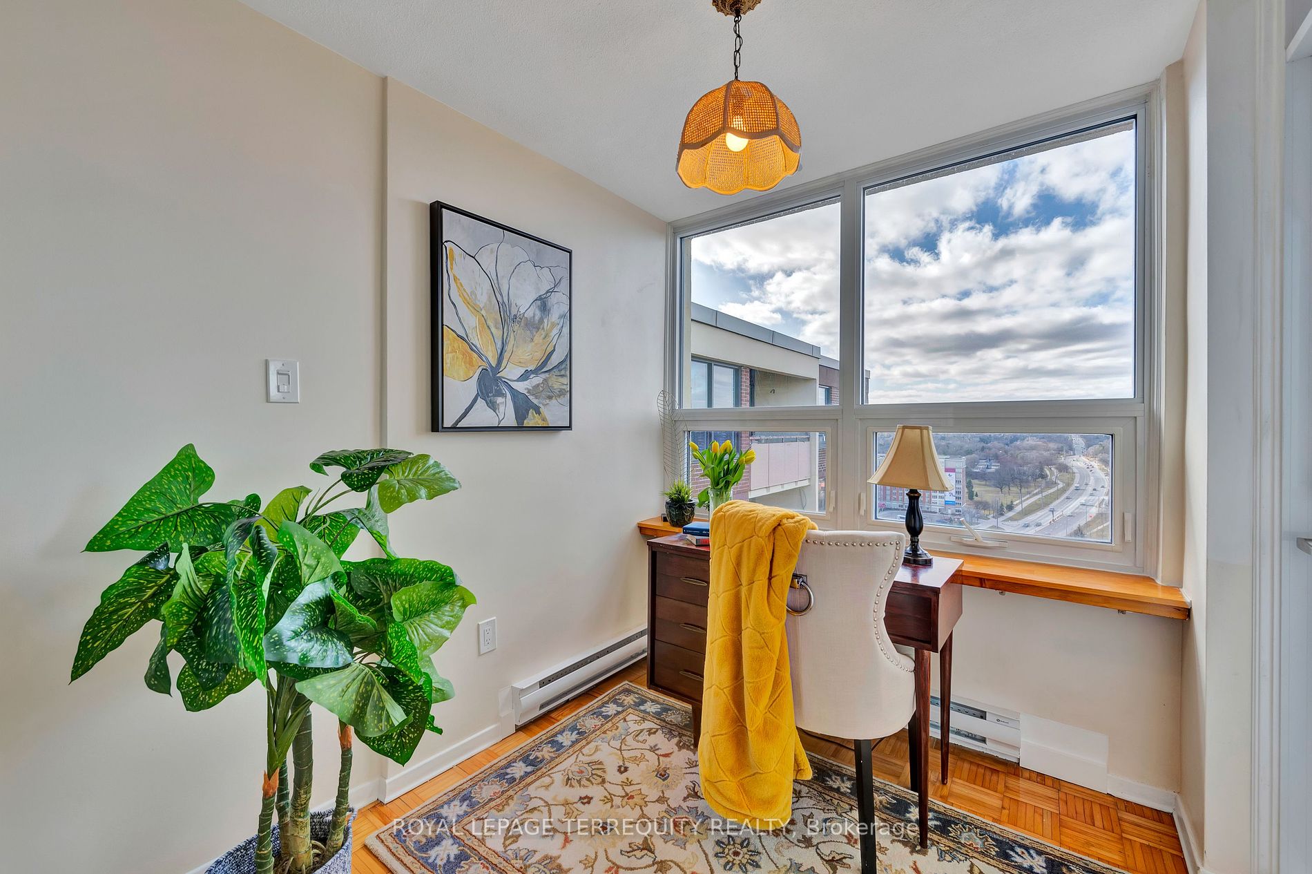 61 Richview Rd 2 Property Photo 9