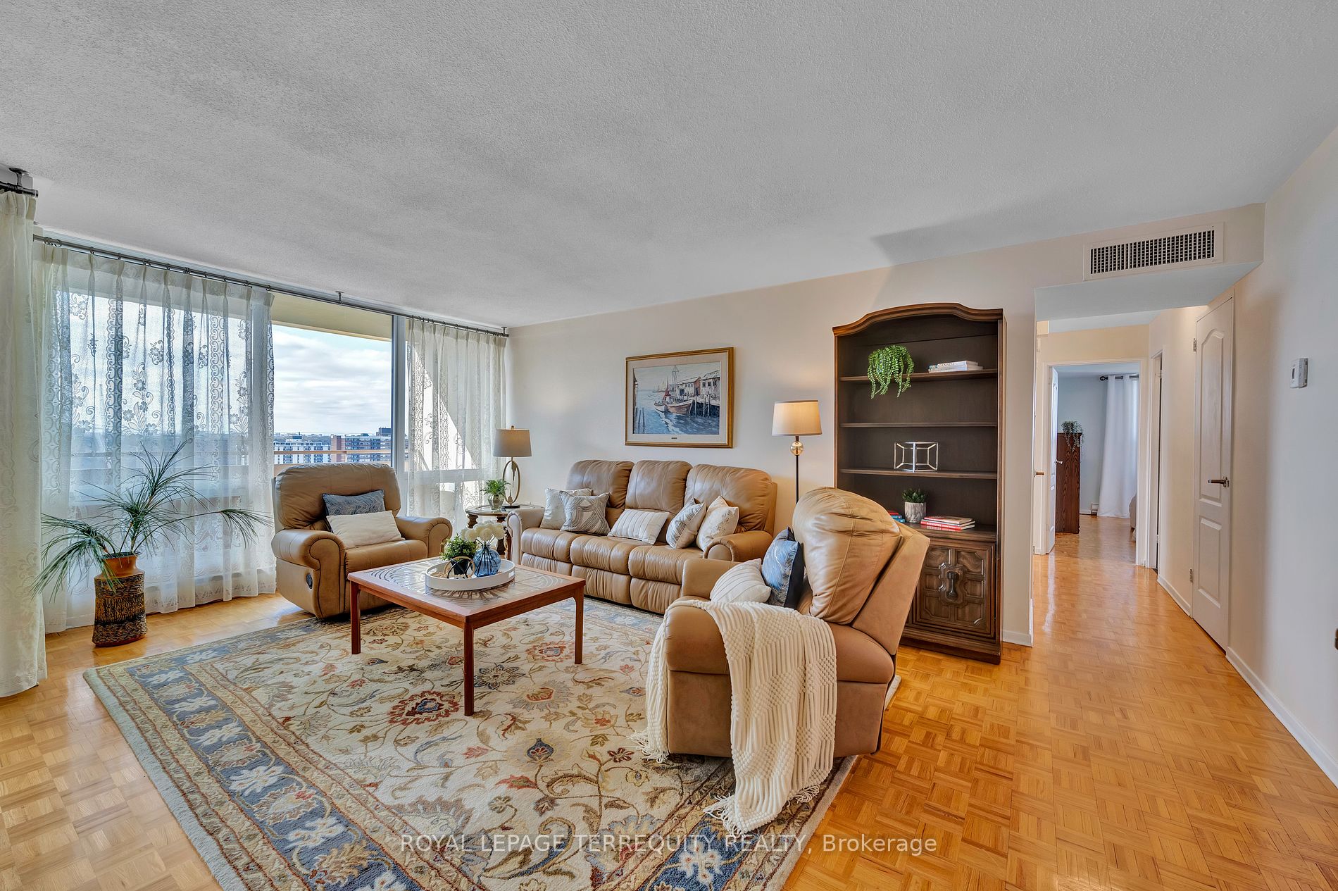 61 Richview Rd 2 Property Photo 23