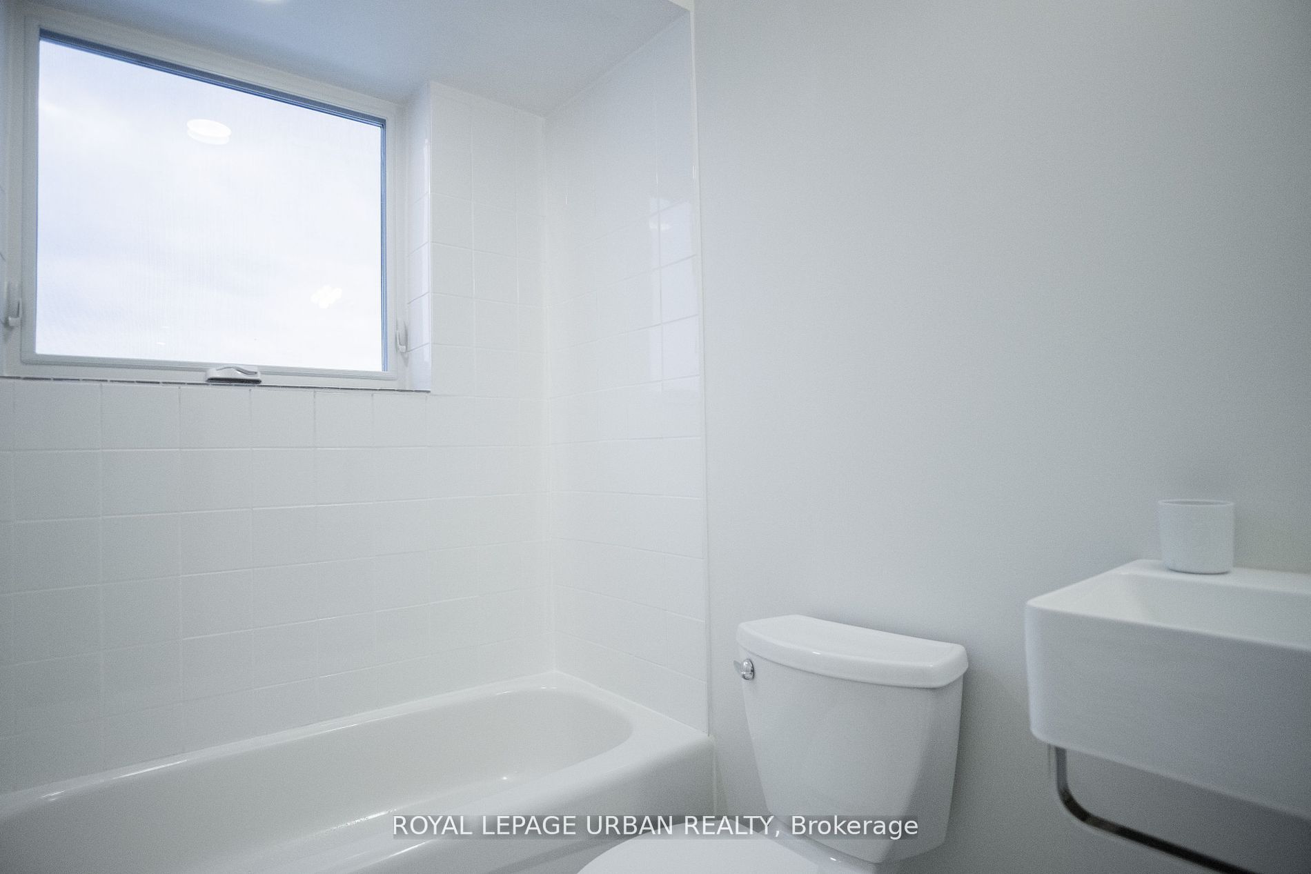 38 Gillespie Ave Property Photo 6