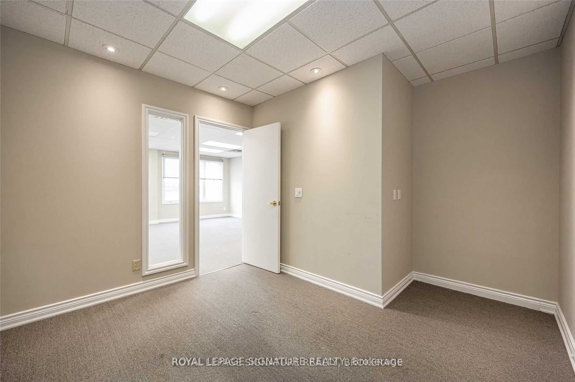 2904 South Sheridan Way Property Photo 18
