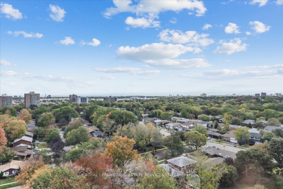 1300 Bloor St 2 Property Photo 22