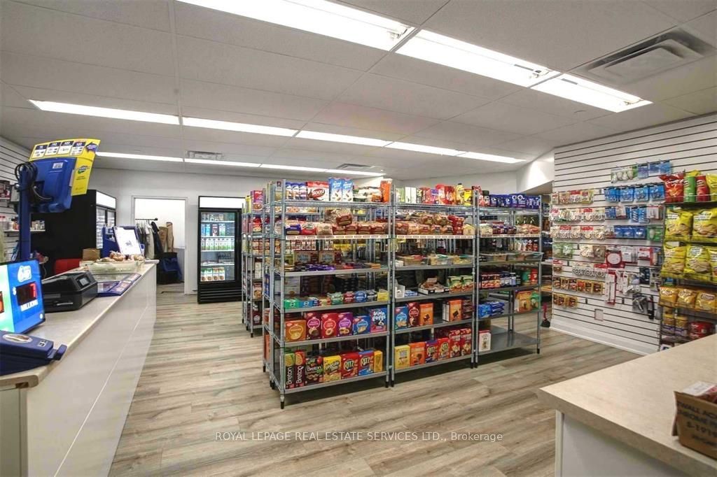 1300 Bloor St 2 Property Photo 33