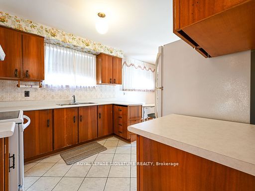 24 Newell Crt Property Photo 7