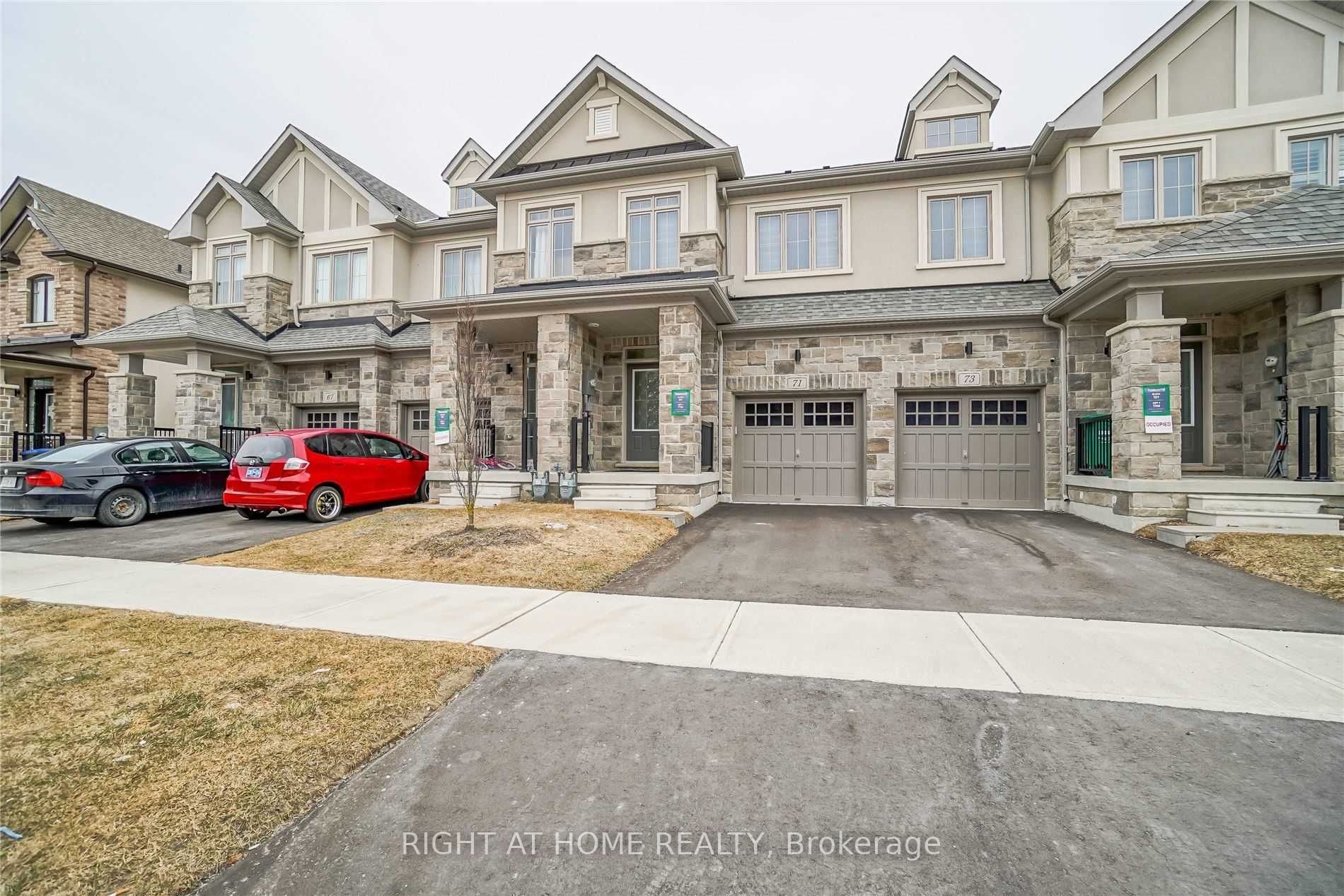 71 Doris Pawley Cres Property Photo 2