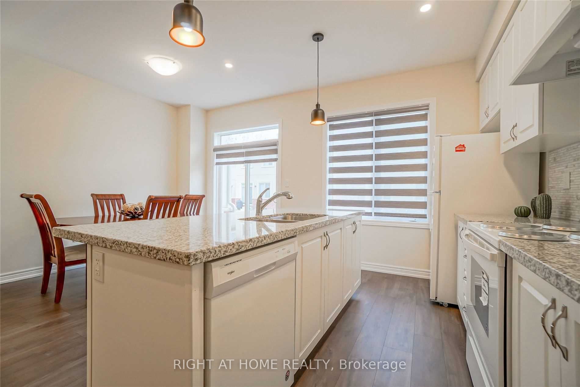 71 Doris Pawley Cres Property Photo 11